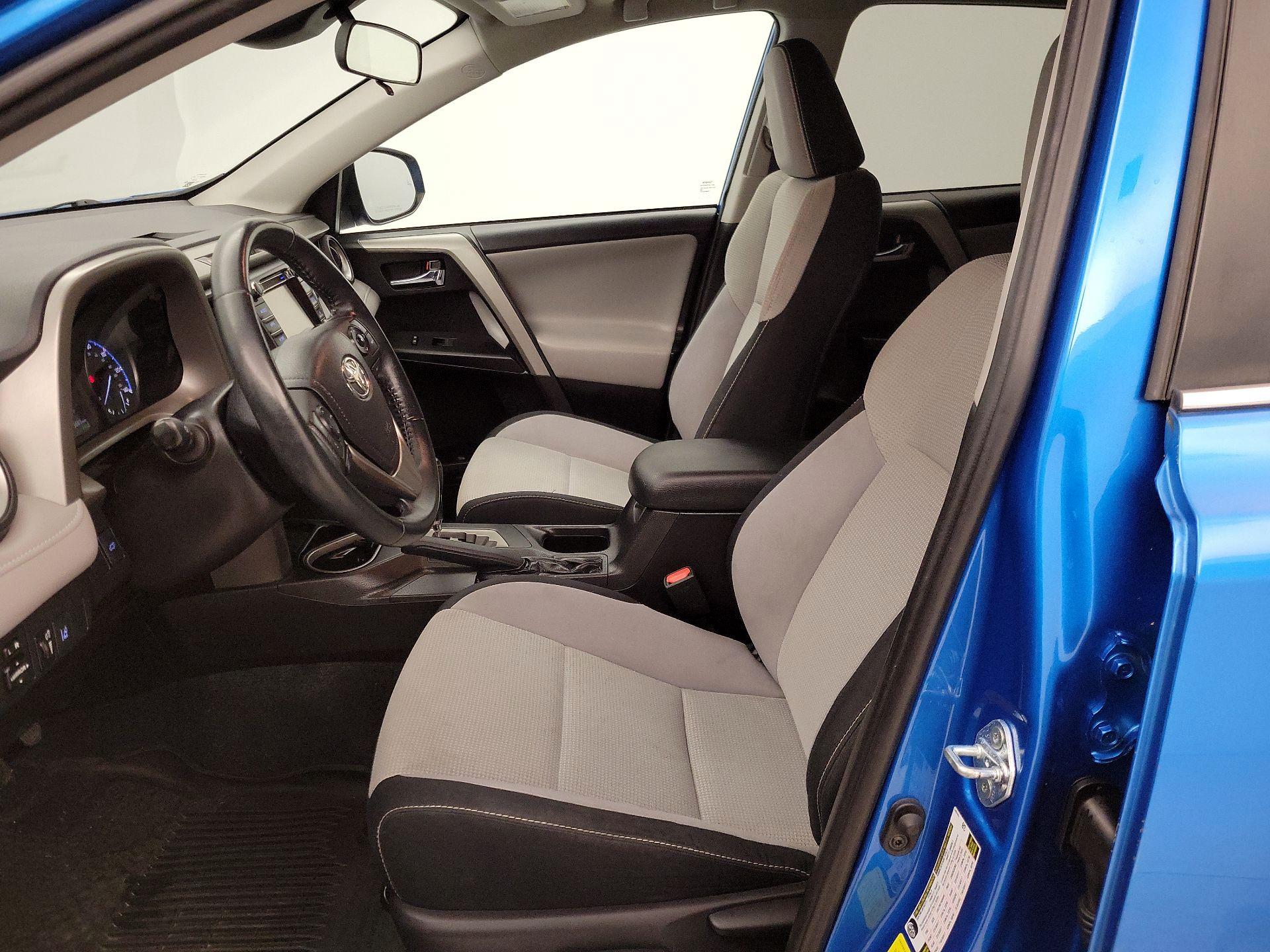 Thumbnail: 2017 Toyota RAV4 - 11