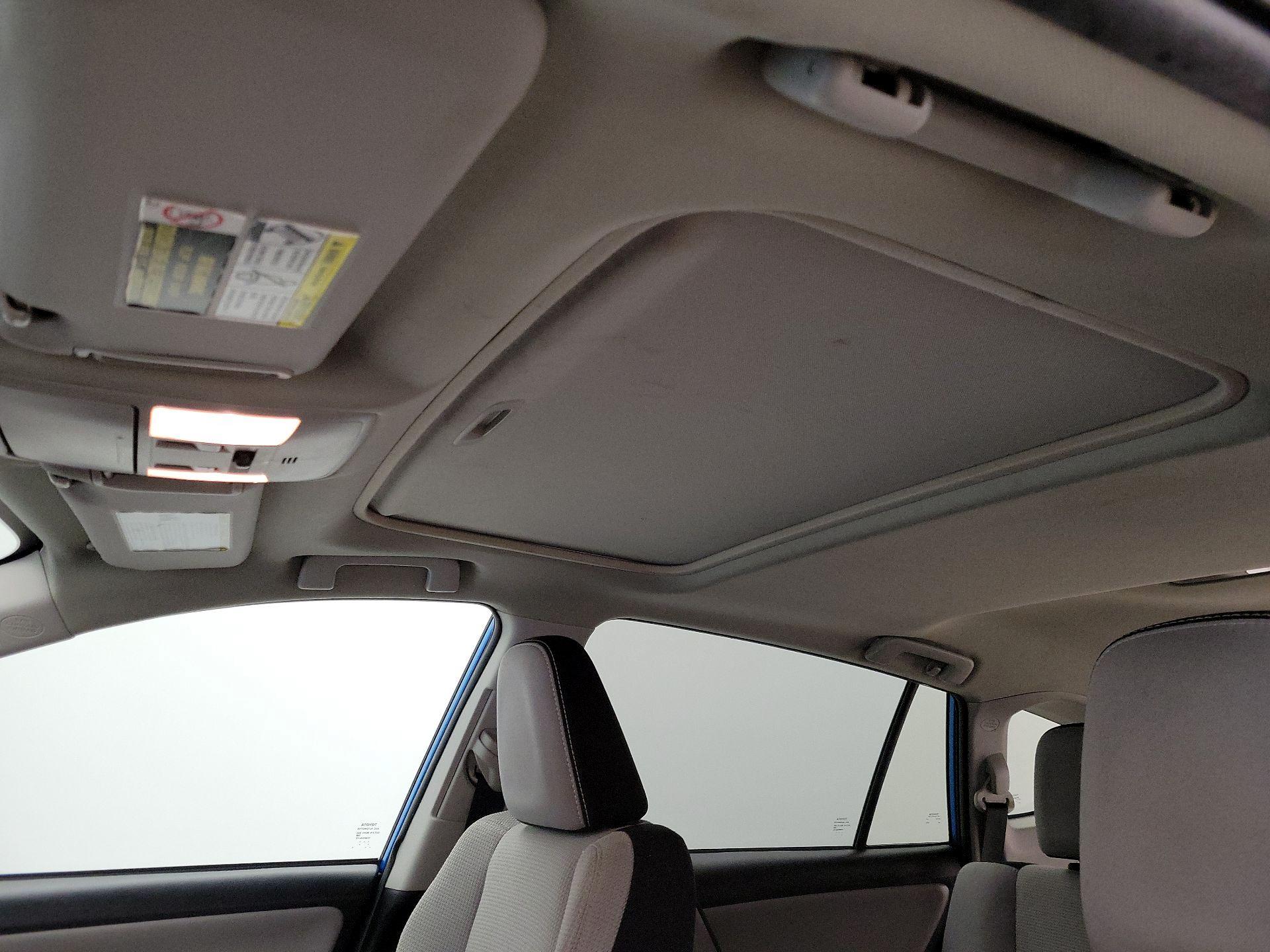 Thumbnail: 2017 Toyota RAV4 - 19