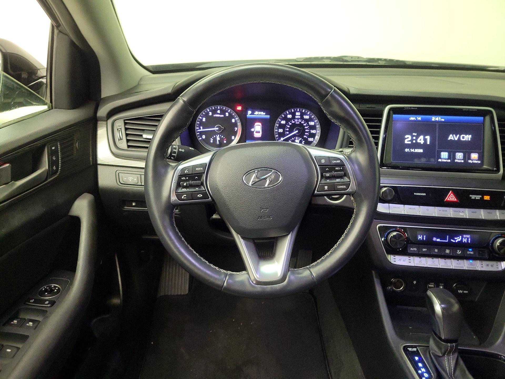 Thumbnail: 2018 Hyundai Sonata - 10