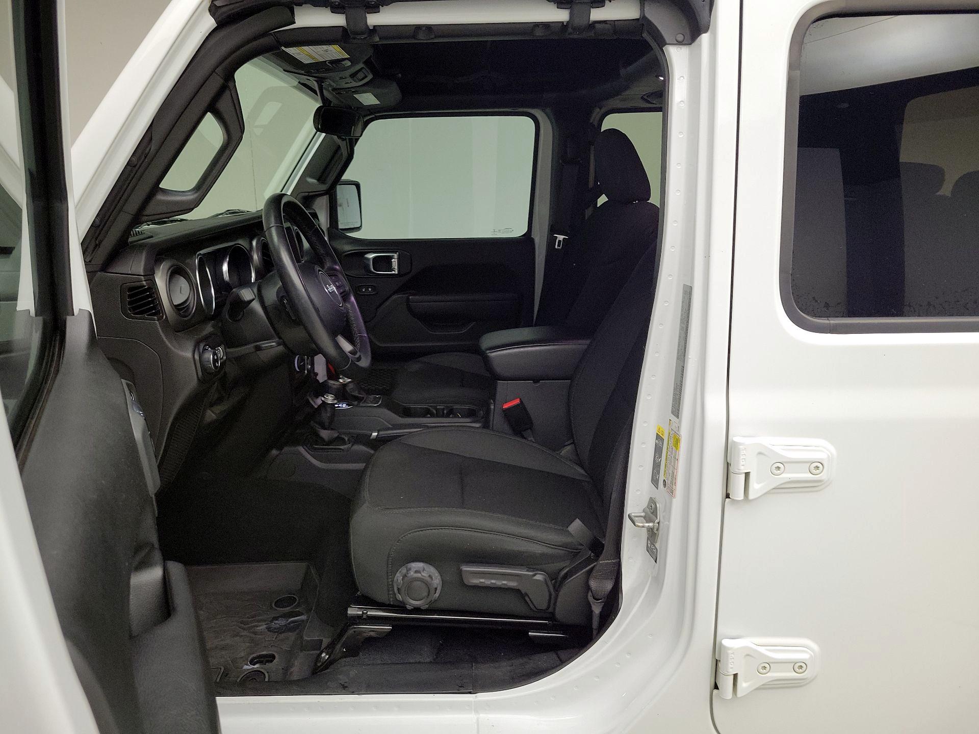 Thumbnail: 2022 Jeep Gladiator - 11