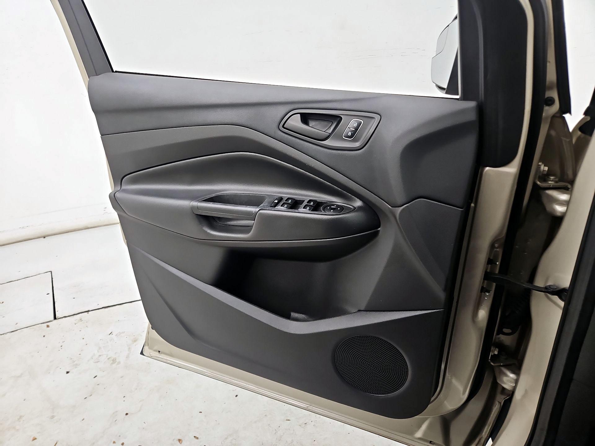 Thumbnail: 2017 Ford Escape - 12