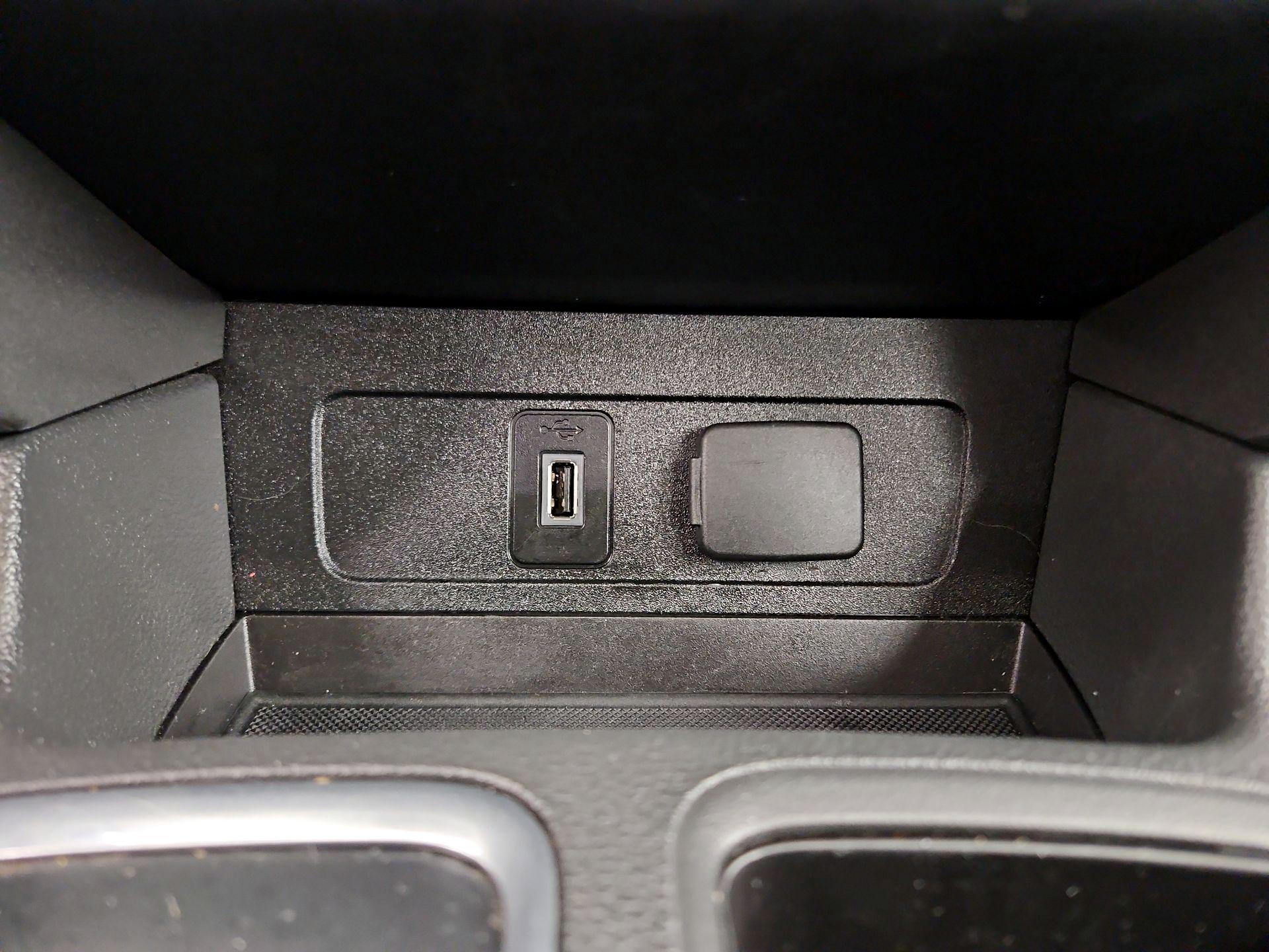 Thumbnail: 2017 Ford Escape - 18