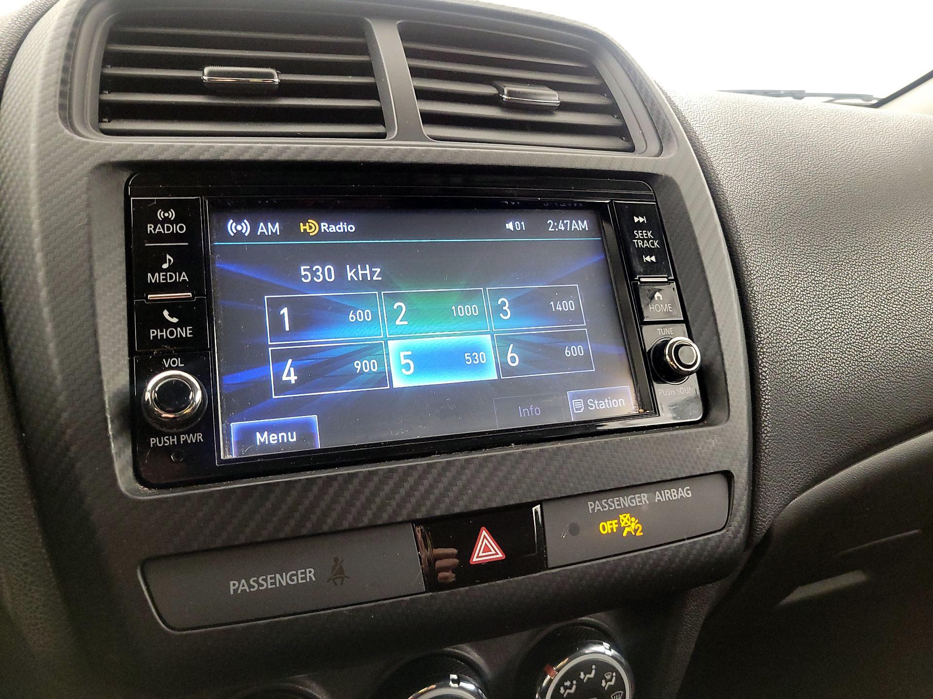 Thumbnail: 2019 Mitsubishi Outlander Sport - 15