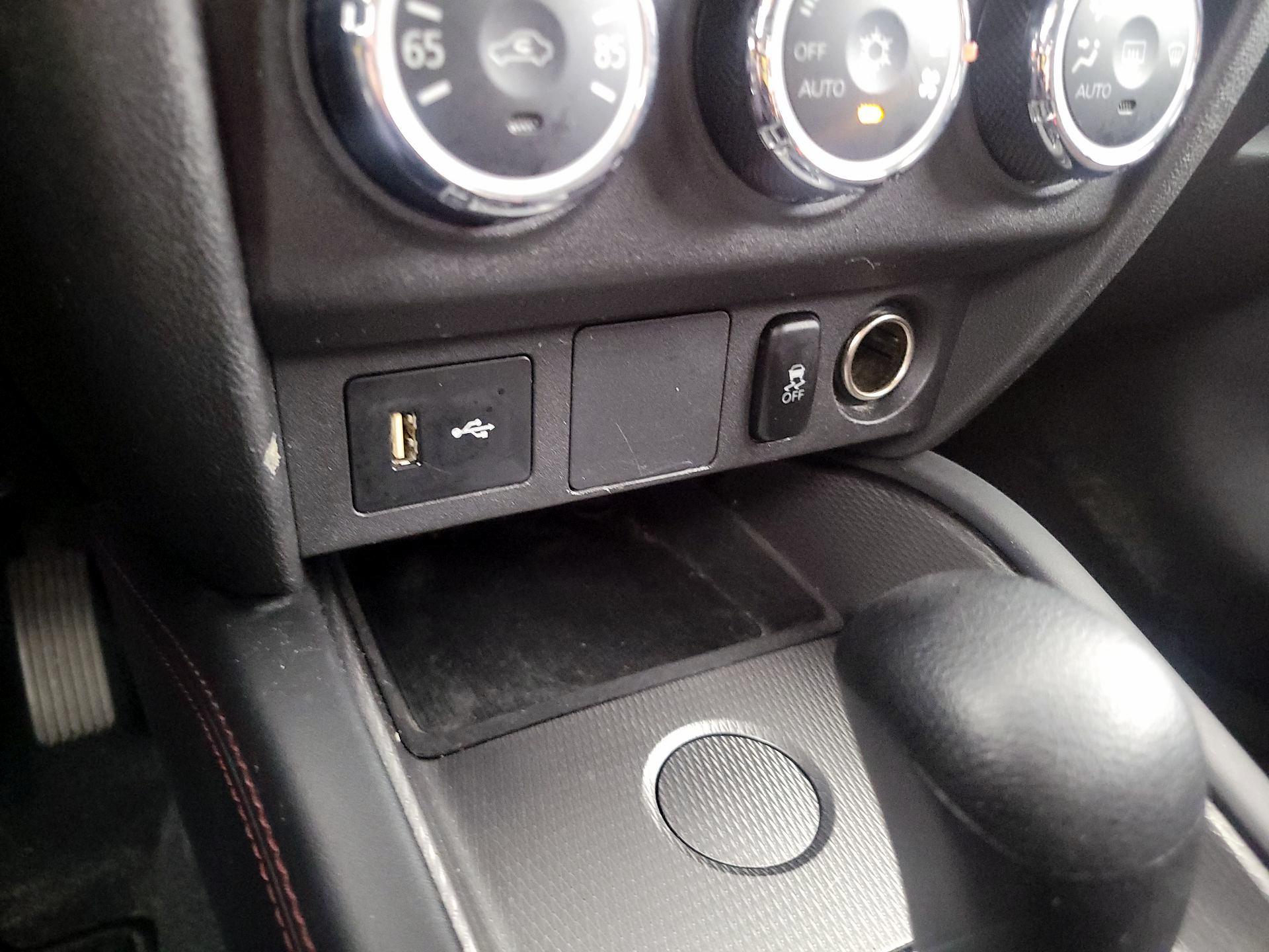 Thumbnail: 2019 Mitsubishi Outlander Sport - 18