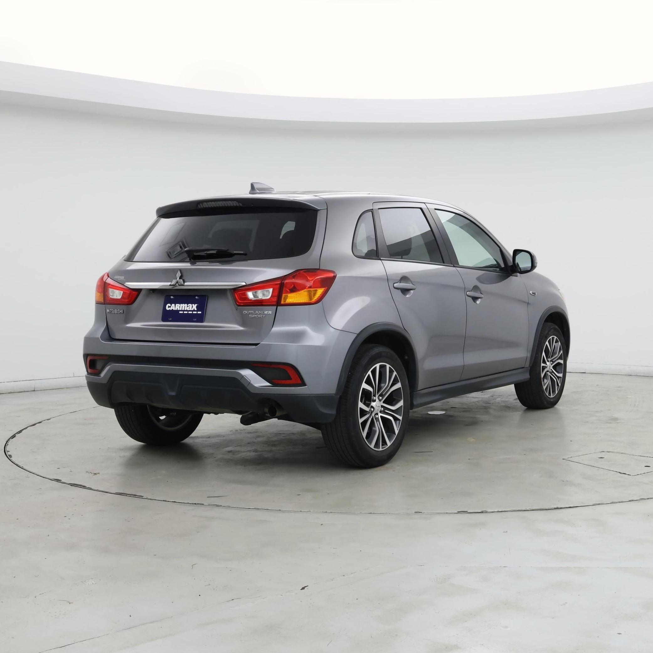 Thumbnail: 2019 Mitsubishi Outlander Sport - 8