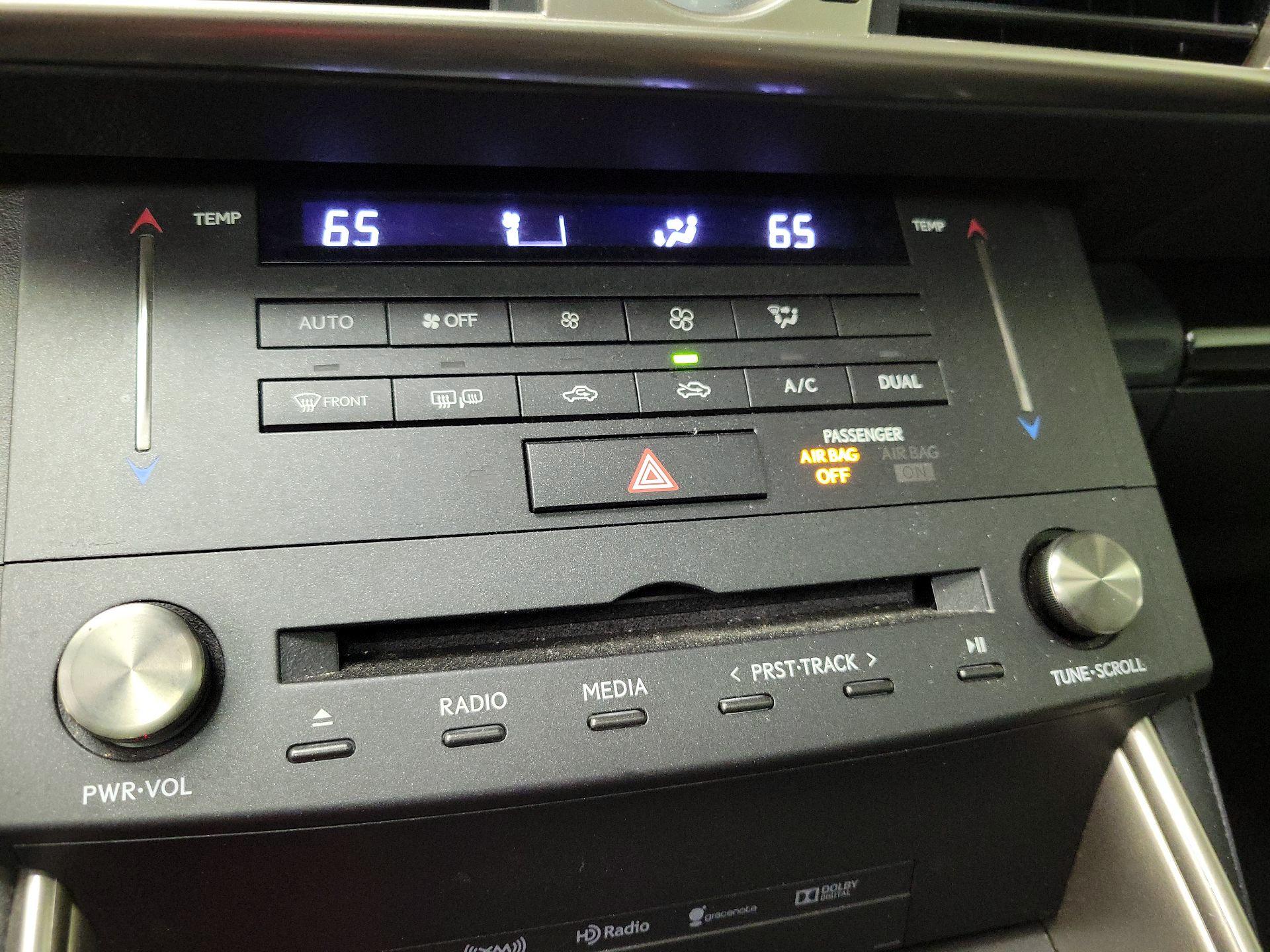 Thumbnail: 2016 Lexus IS - 17