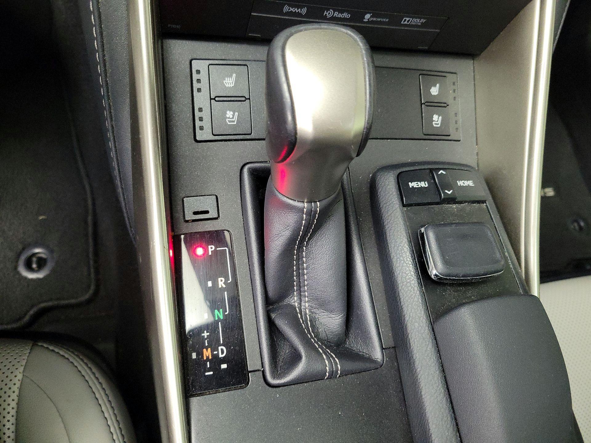 Thumbnail: 2016 Lexus IS - 18