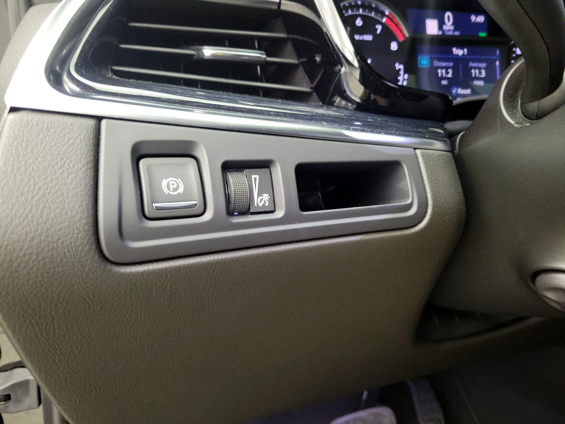 Thumbnail: 2024 Cadillac XT5 - 13