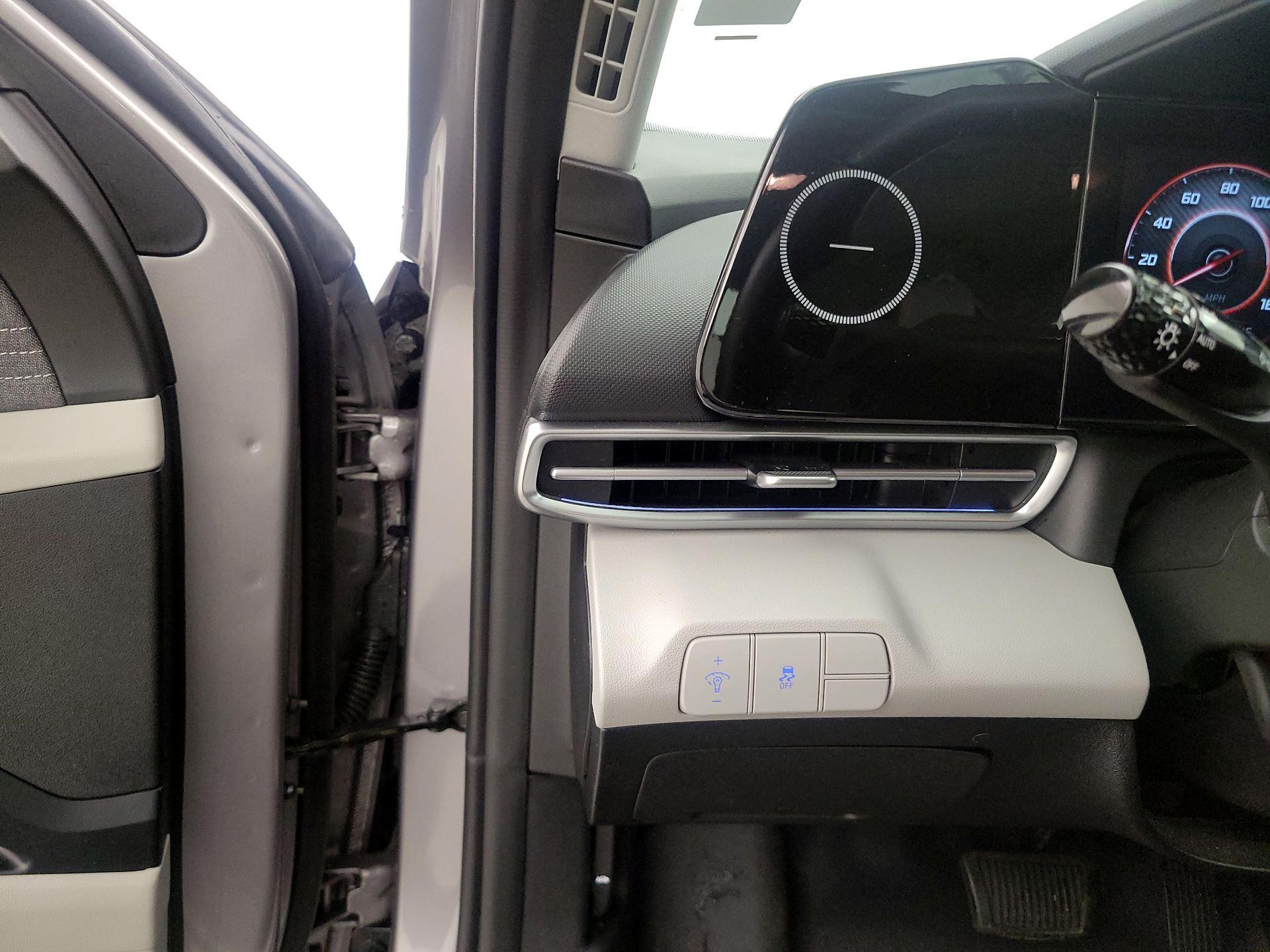 Thumbnail: 2025 Hyundai Elantra - 13