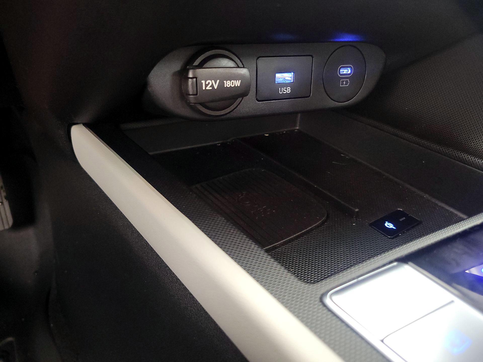 Thumbnail: 2025 Hyundai Elantra - 19