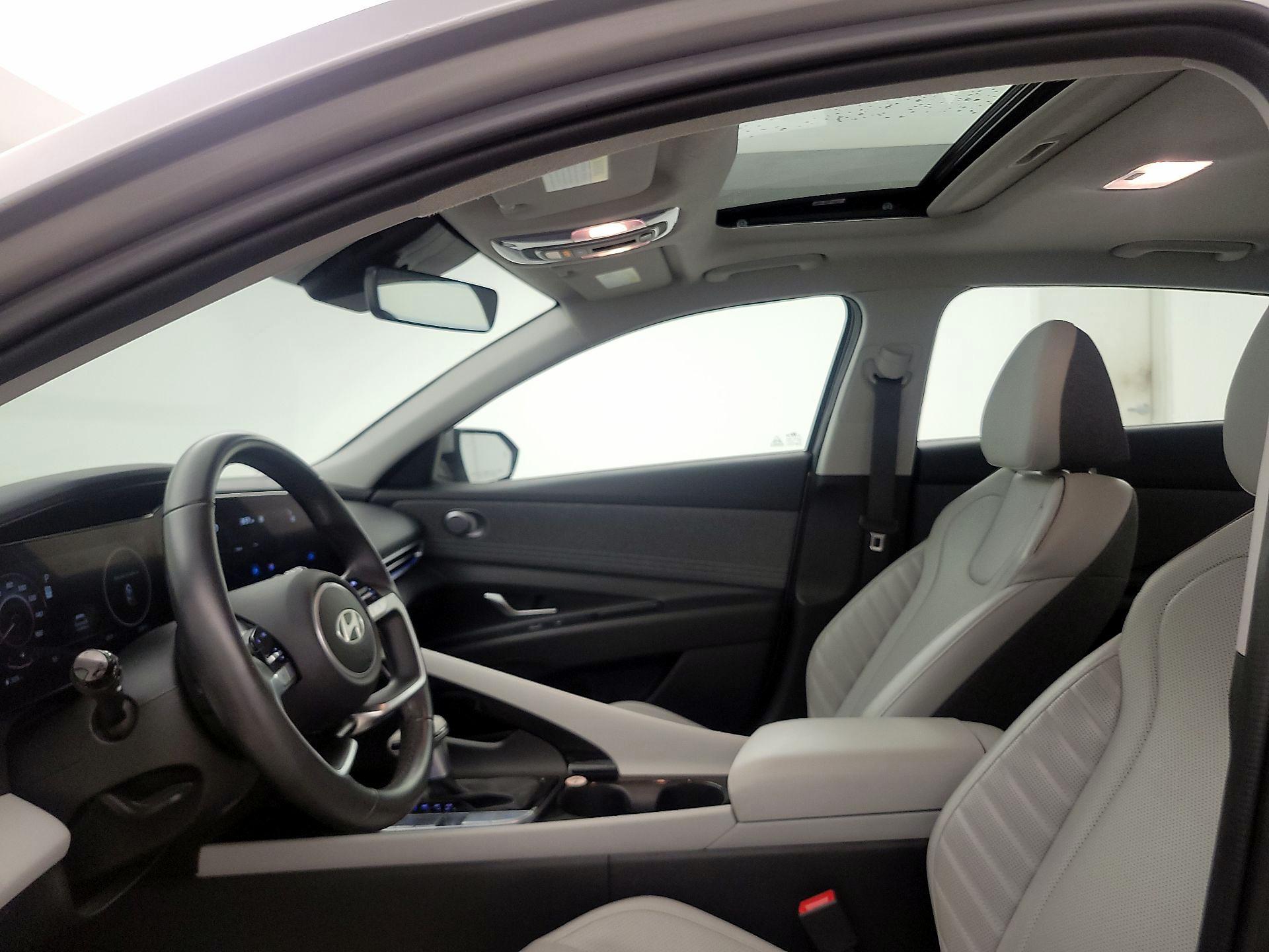 Thumbnail: 2025 Hyundai Elantra - 20