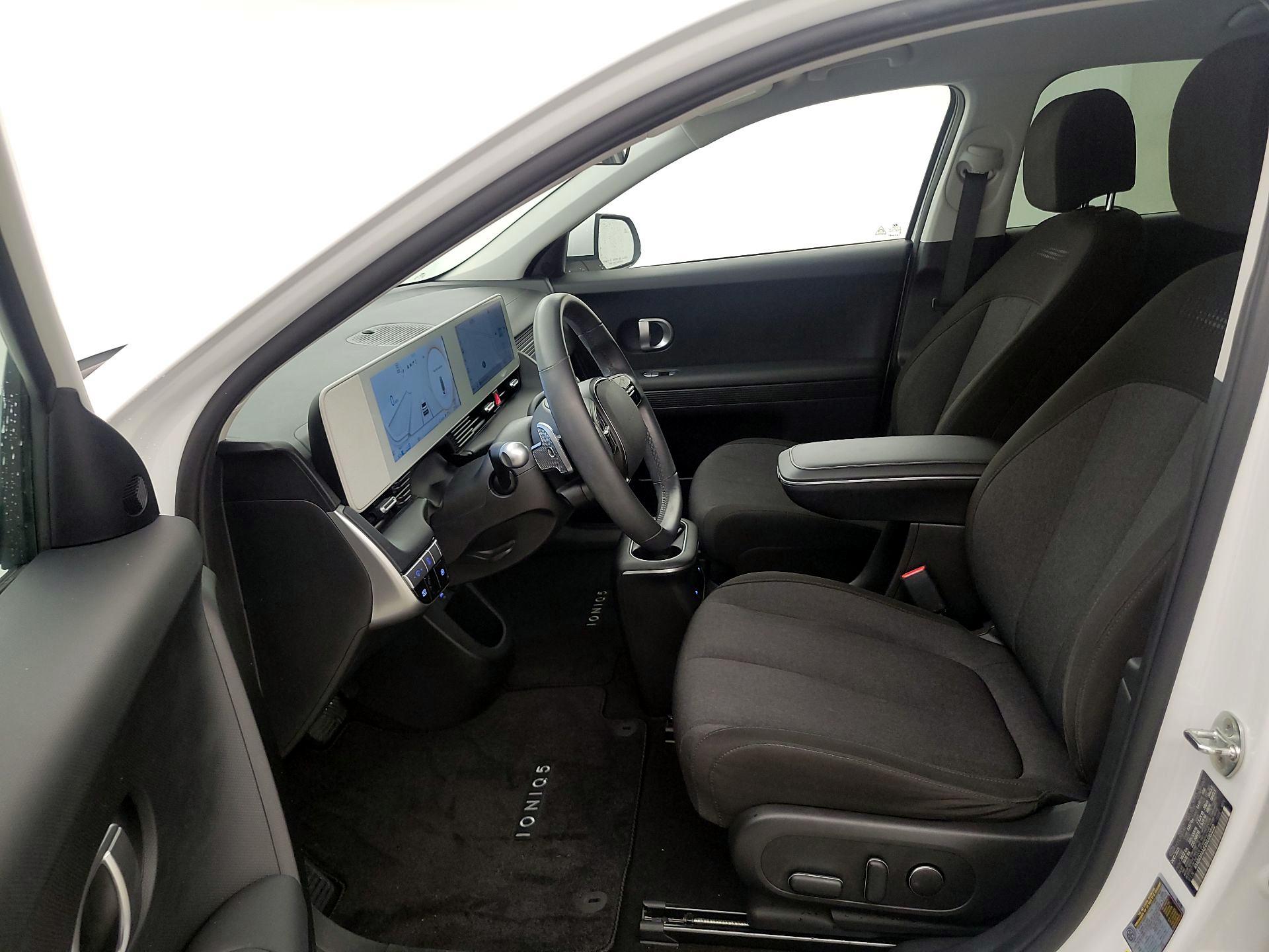 Thumbnail: 2022 Hyundai Ioniq 5 - 11