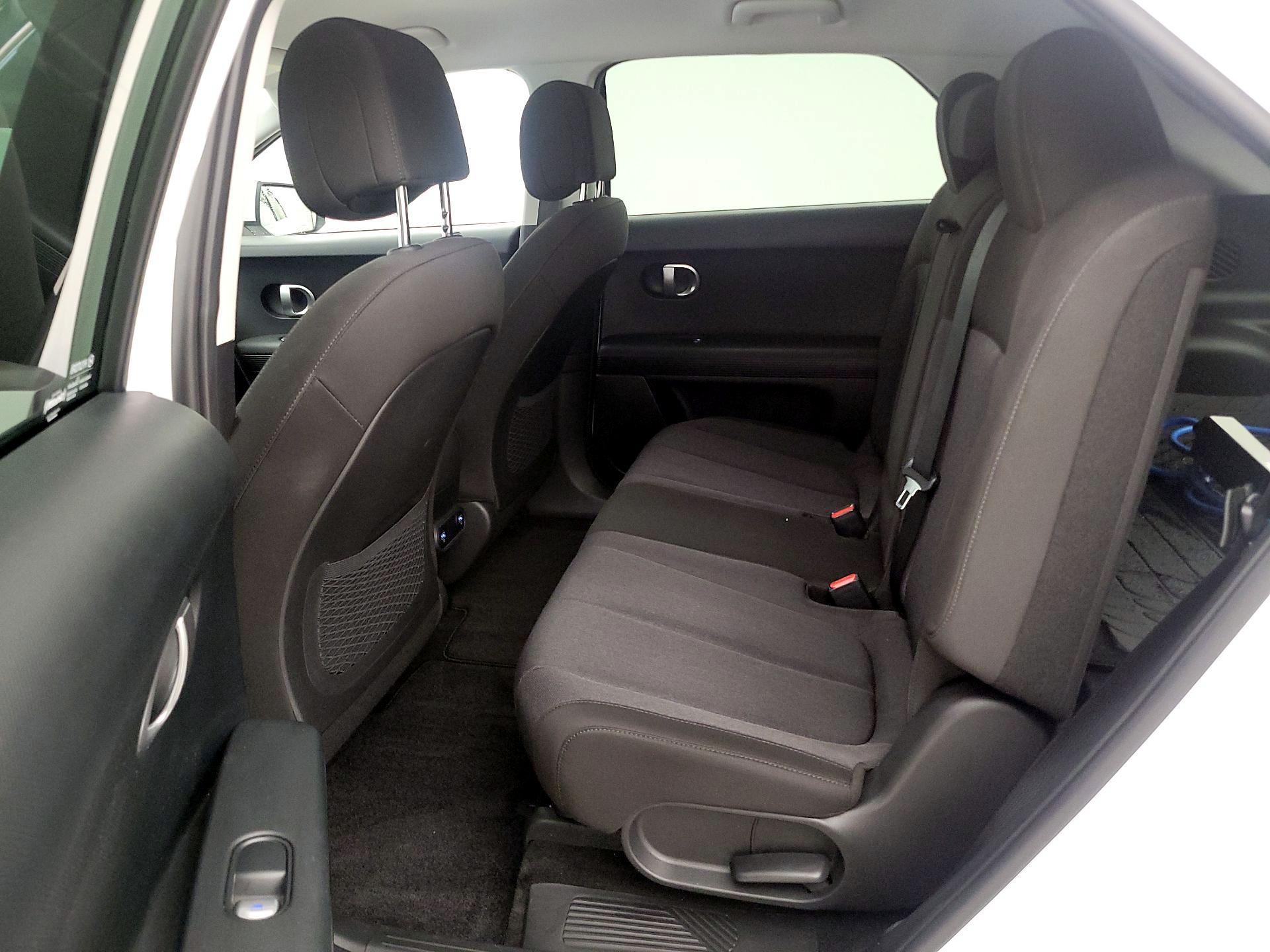 Thumbnail: 2022 Hyundai Ioniq 5 - 20