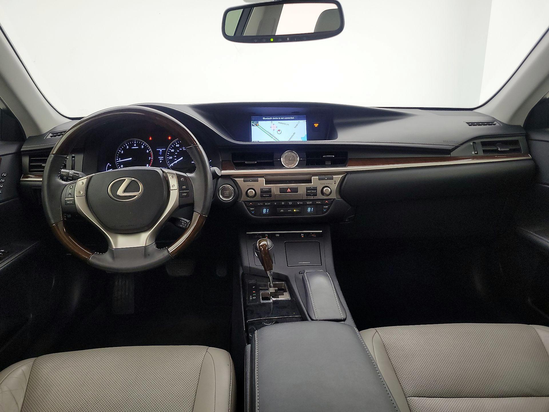 Thumbnail: 2015 Lexus ES - 9