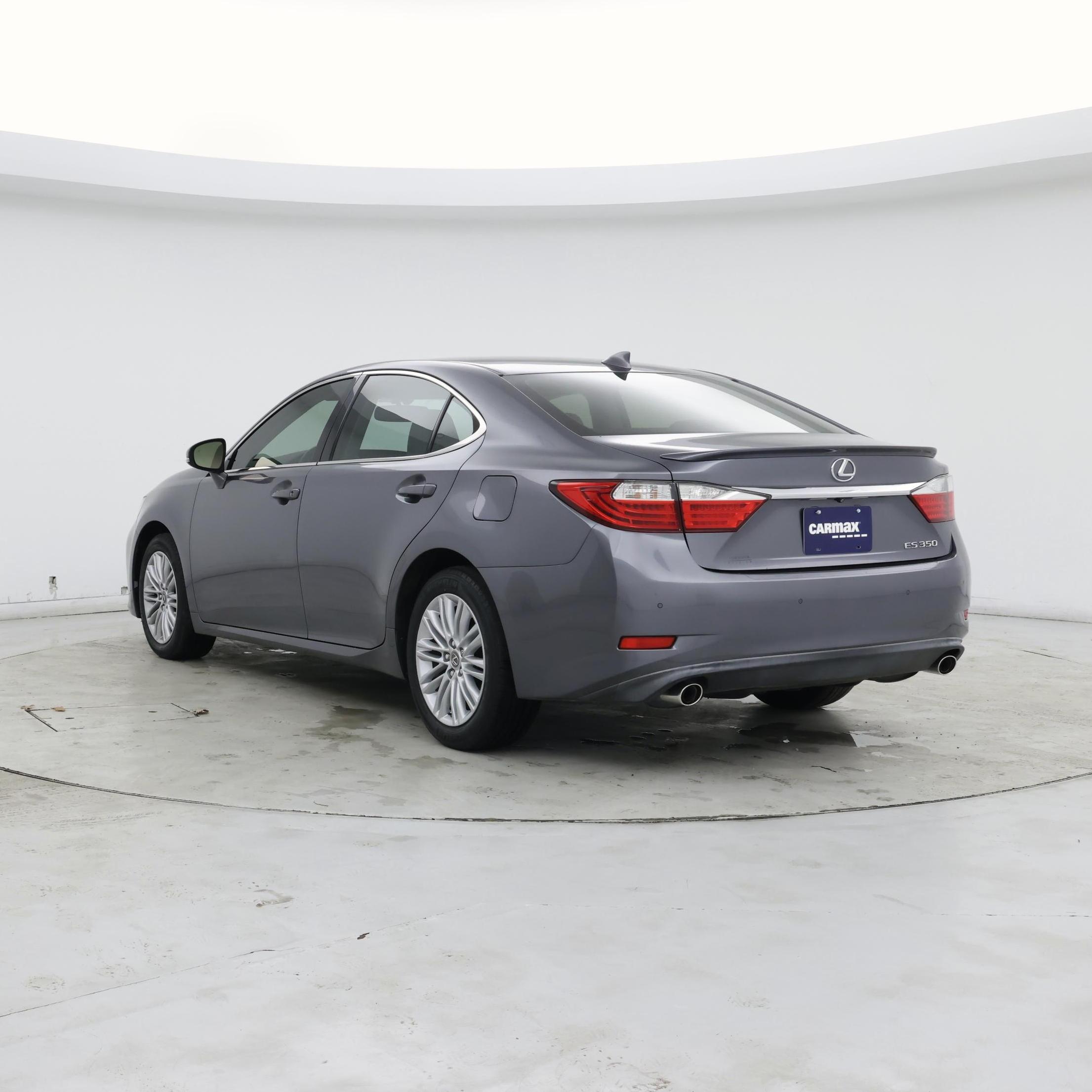 Thumbnail: 2015 Lexus ES - 2