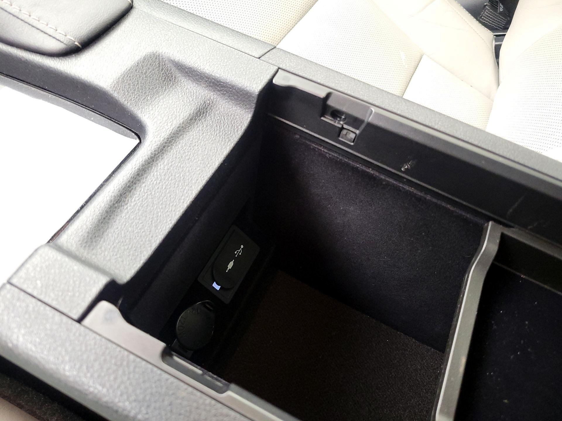 Thumbnail: 2015 Lexus ES - 19