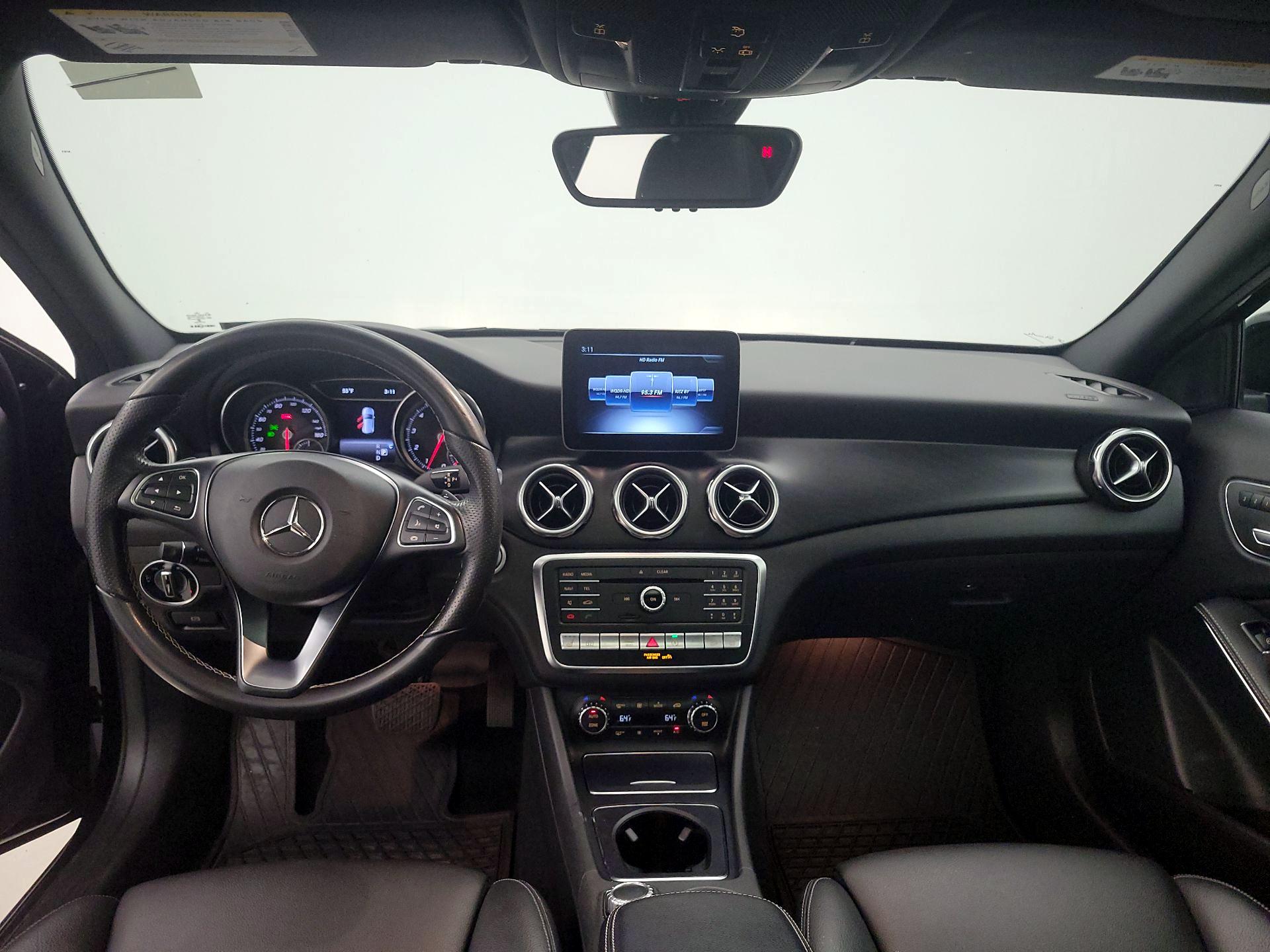 Thumbnail: 2018 Mercedes-Benz GLA - 9