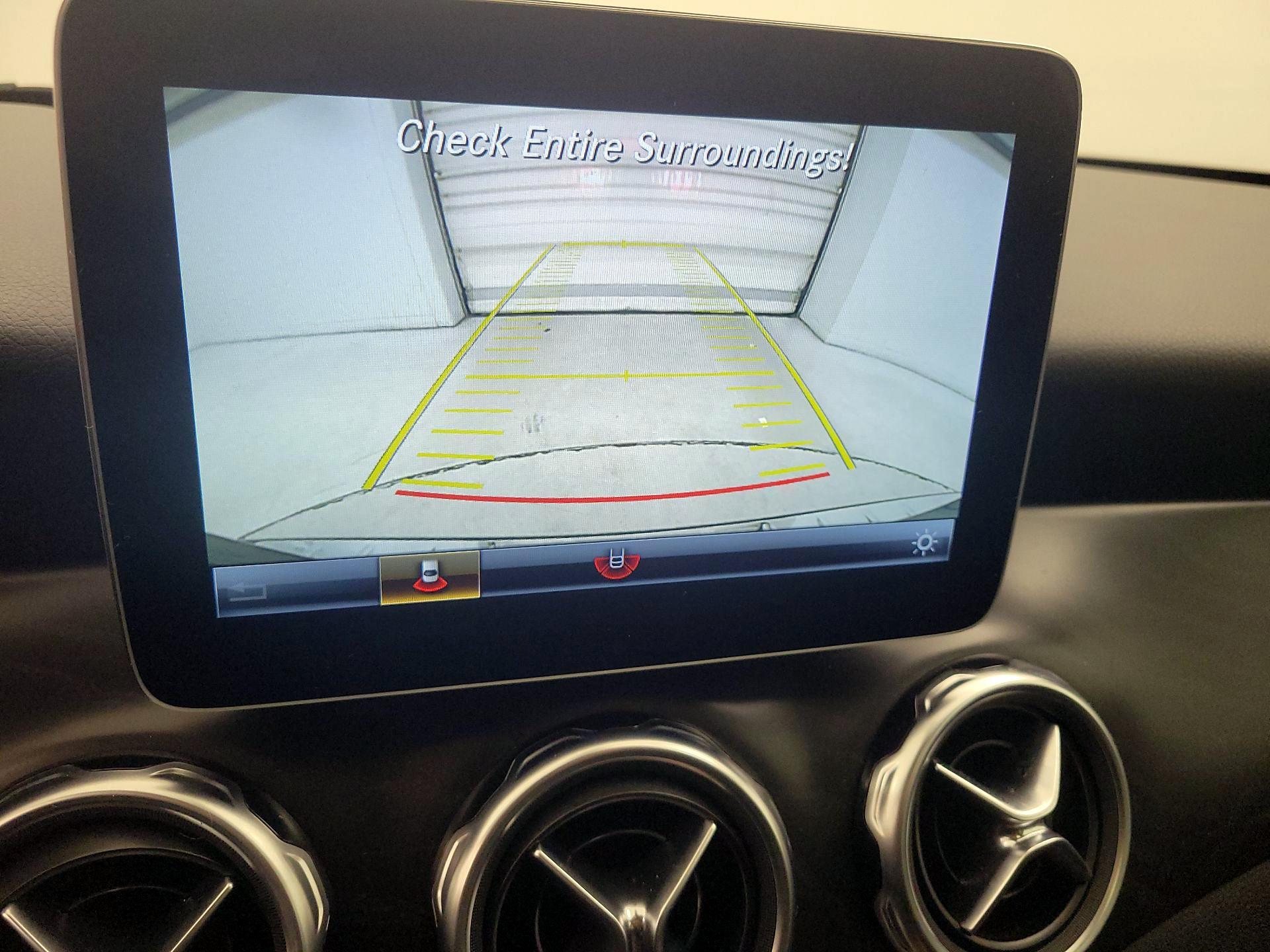 Thumbnail: 2018 Mercedes-Benz GLA - 14