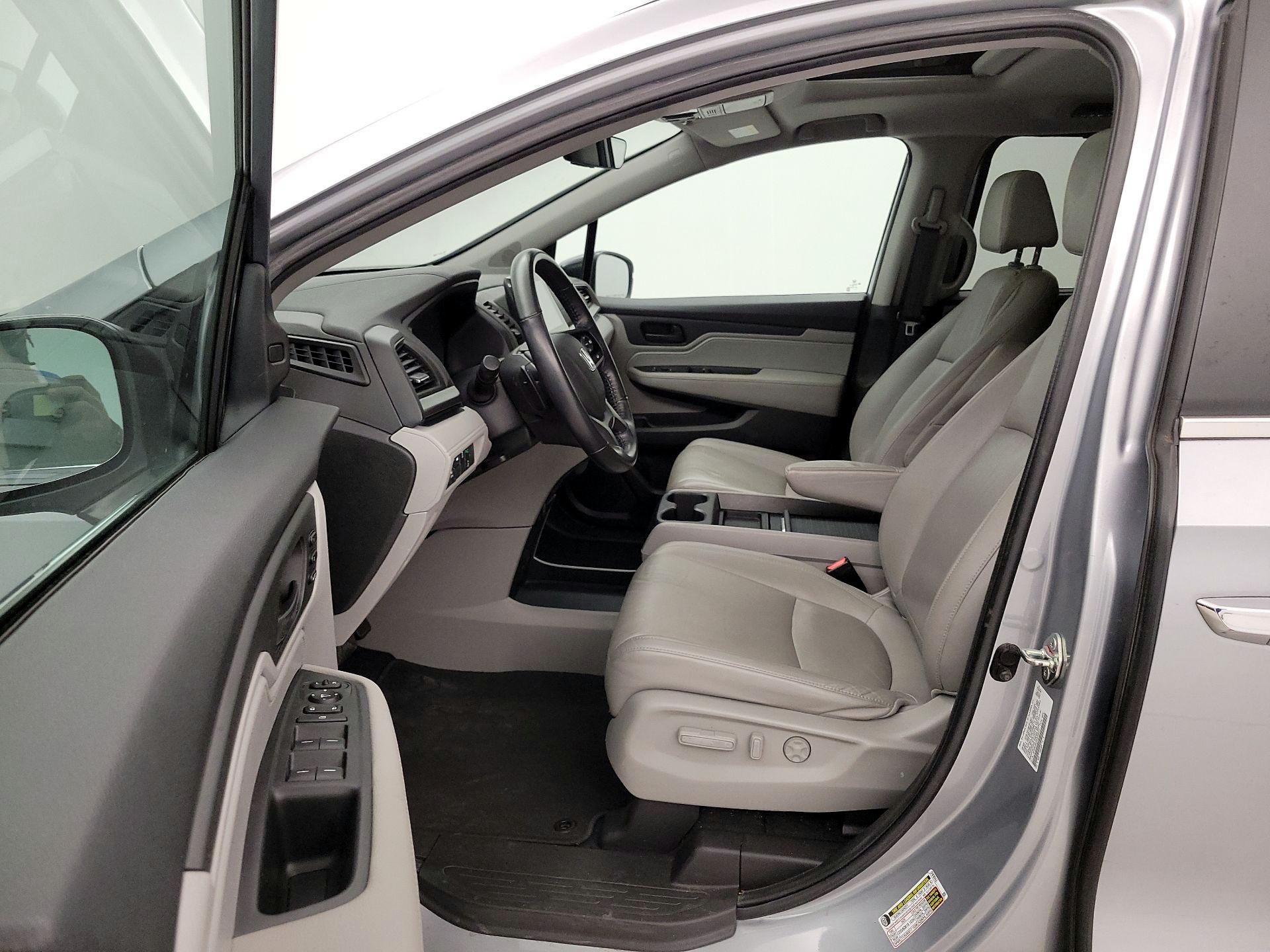 Thumbnail: 2019 Honda Odyssey - 11