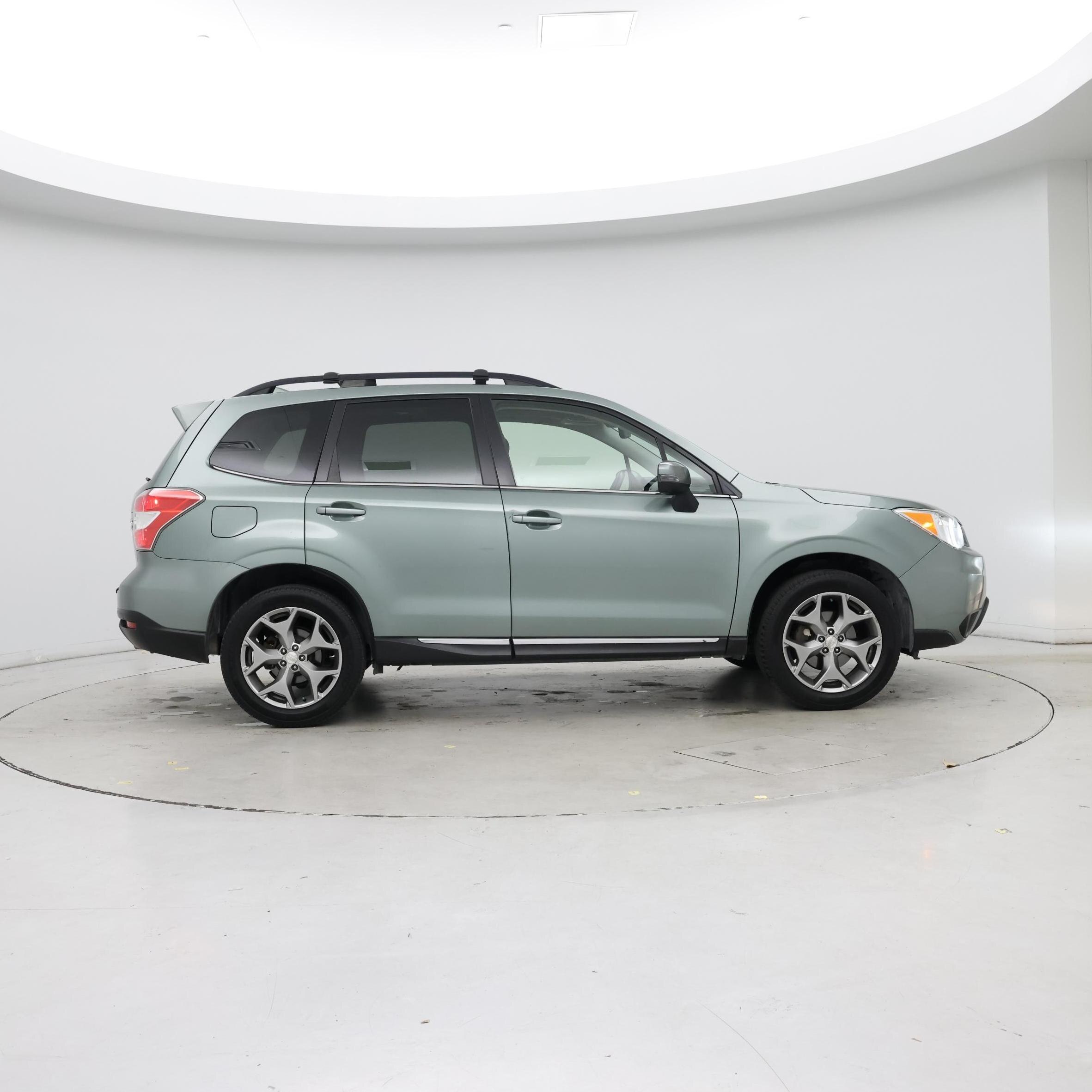 Thumbnail: 2016 Subaru Forester - 7