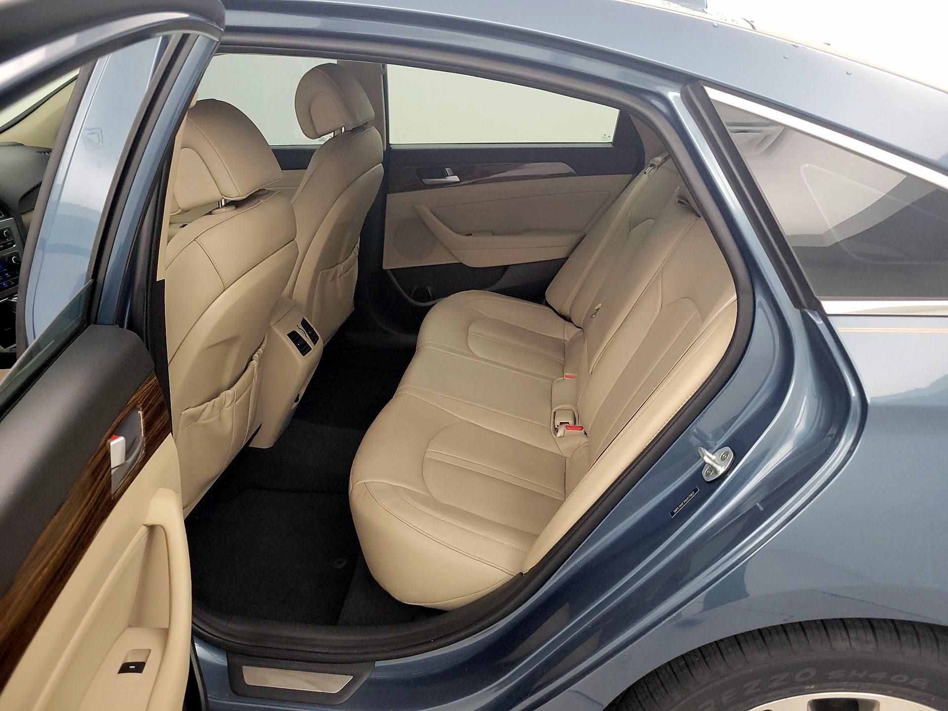 Thumbnail: 2017 Hyundai Sonata - 19