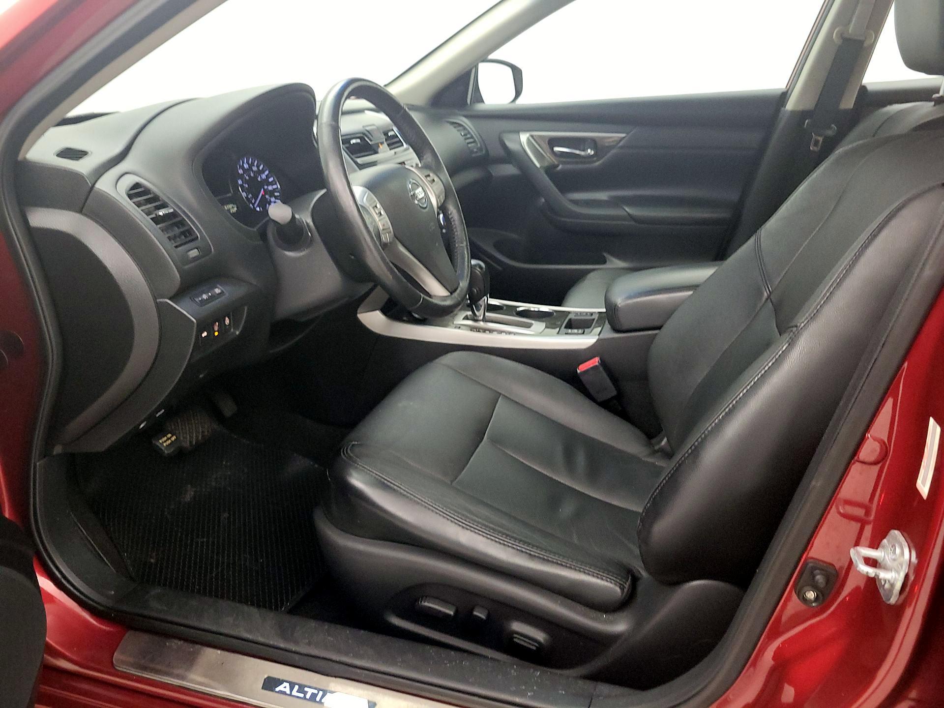 Thumbnail: 2014 Nissan Altima - 11