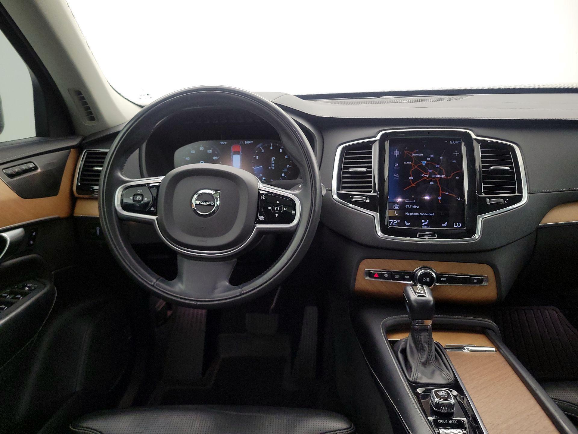Thumbnail: 2020 Volvo XC90 - 10