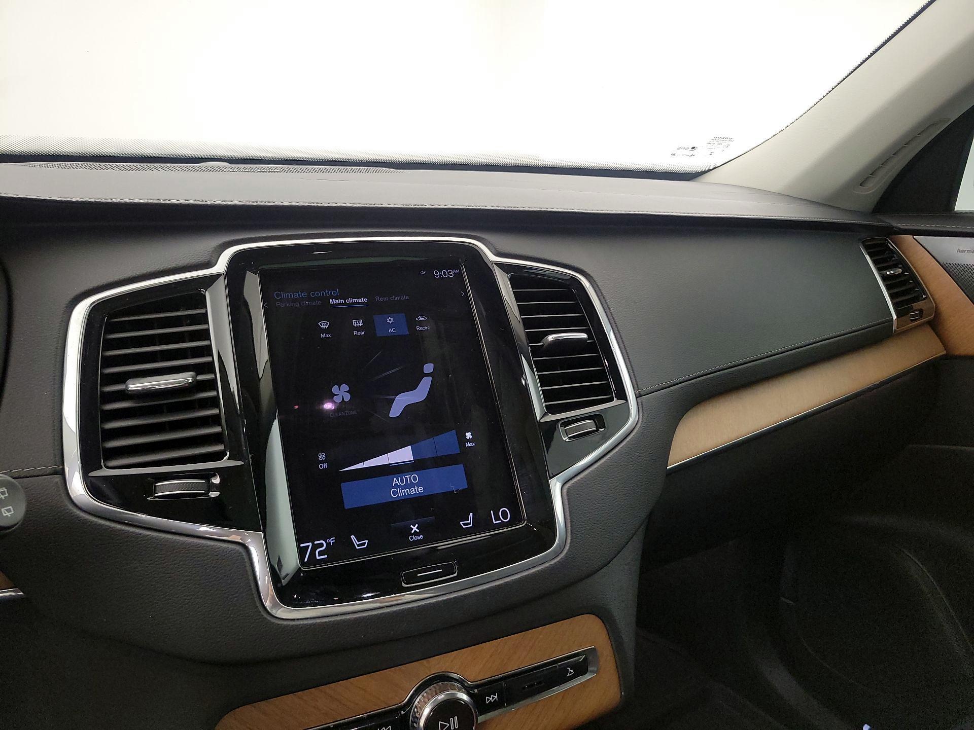 Thumbnail: 2020 Volvo XC90 - 17