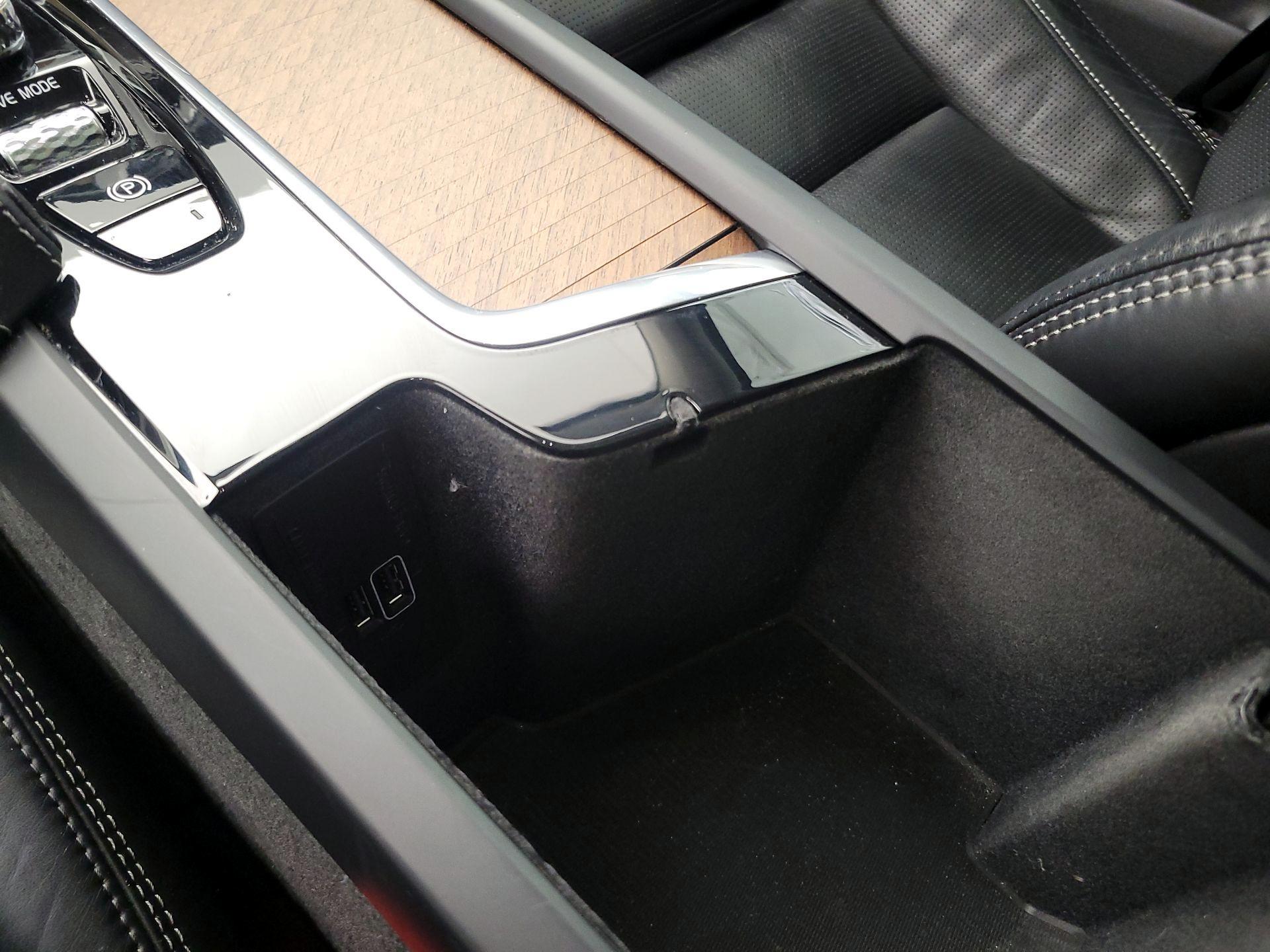 Thumbnail: 2020 Volvo XC90 - 19