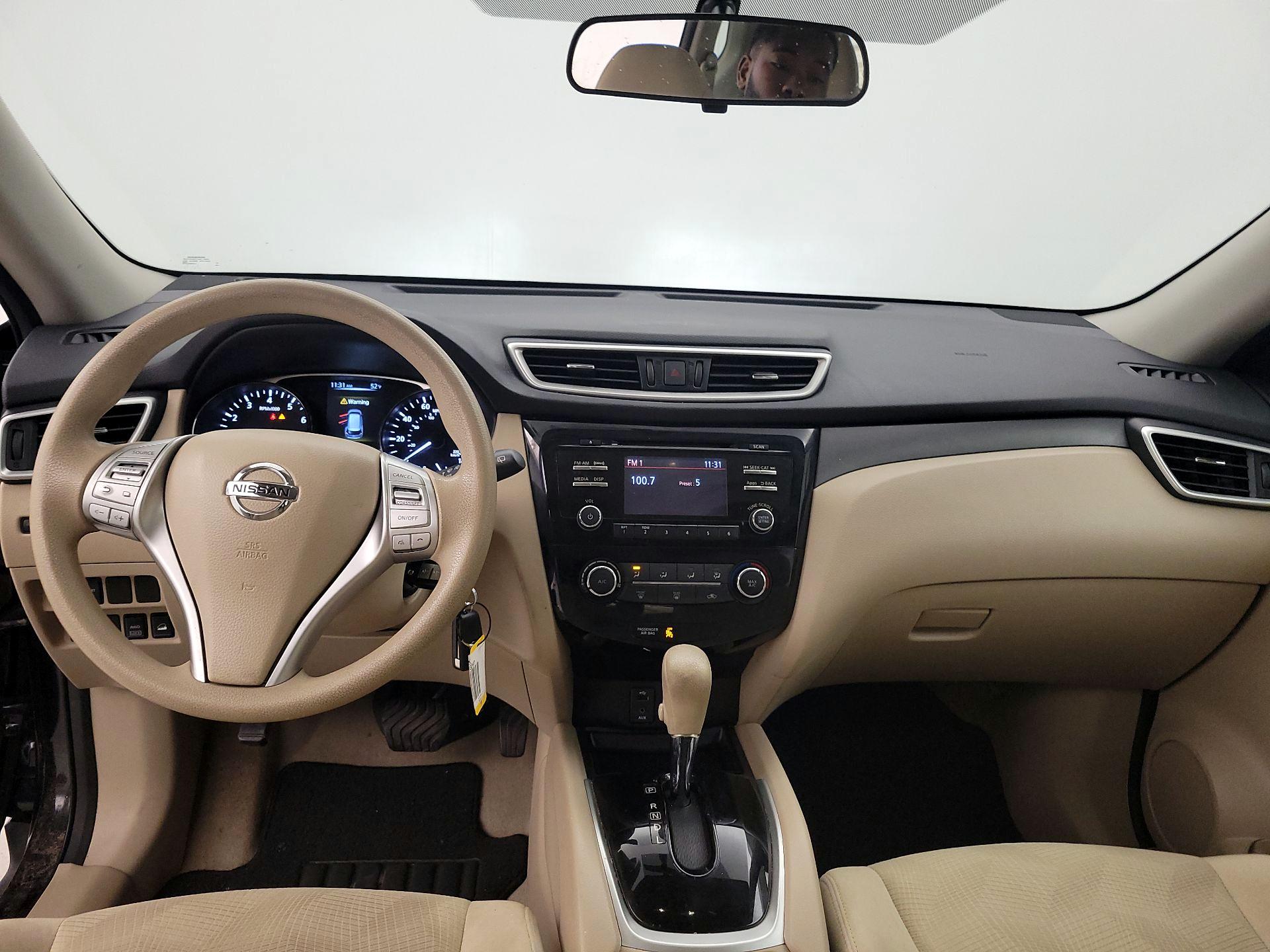 Thumbnail: 2015 Nissan Rogue - 9