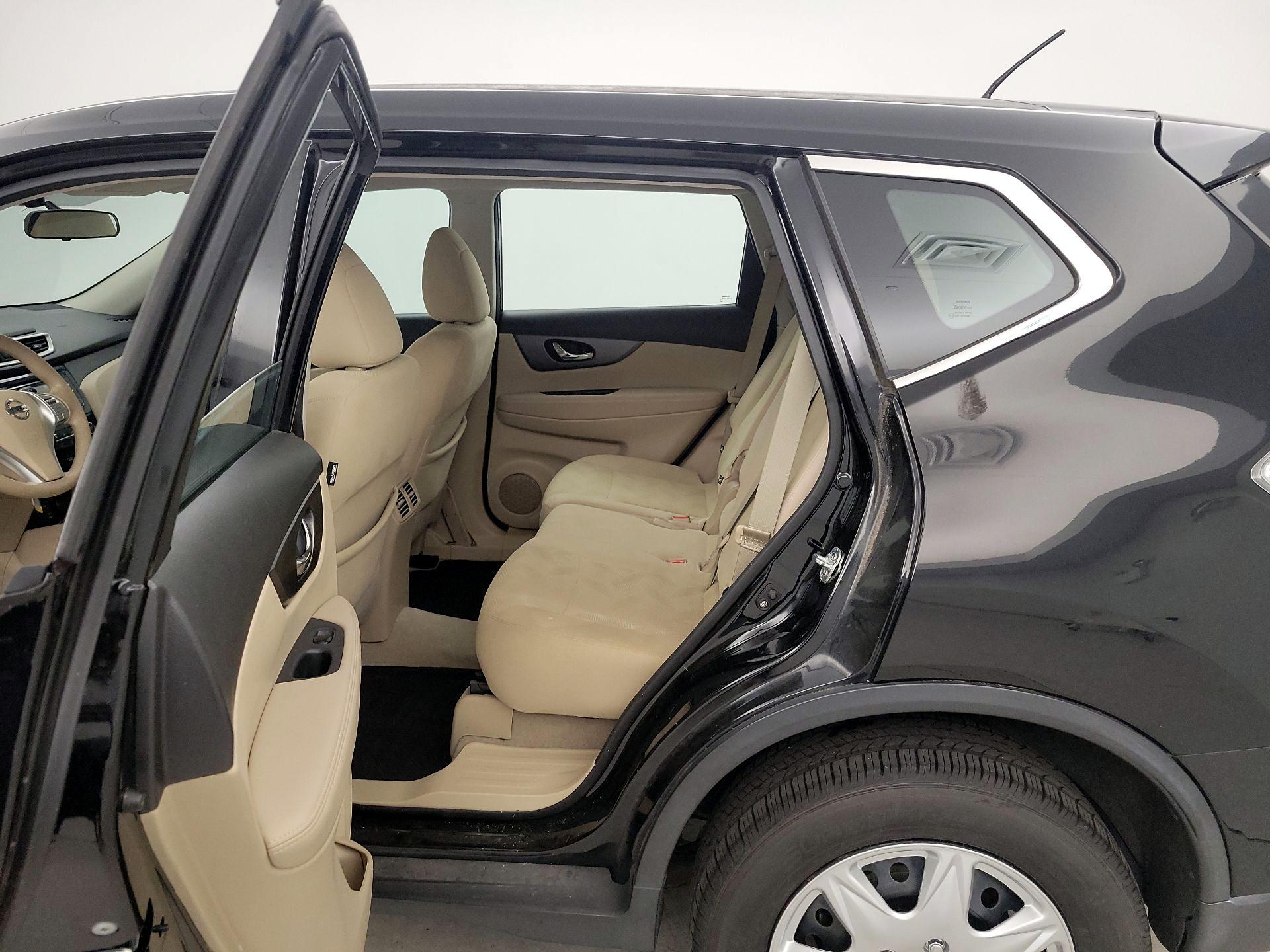 Thumbnail: 2015 Nissan Rogue - 19