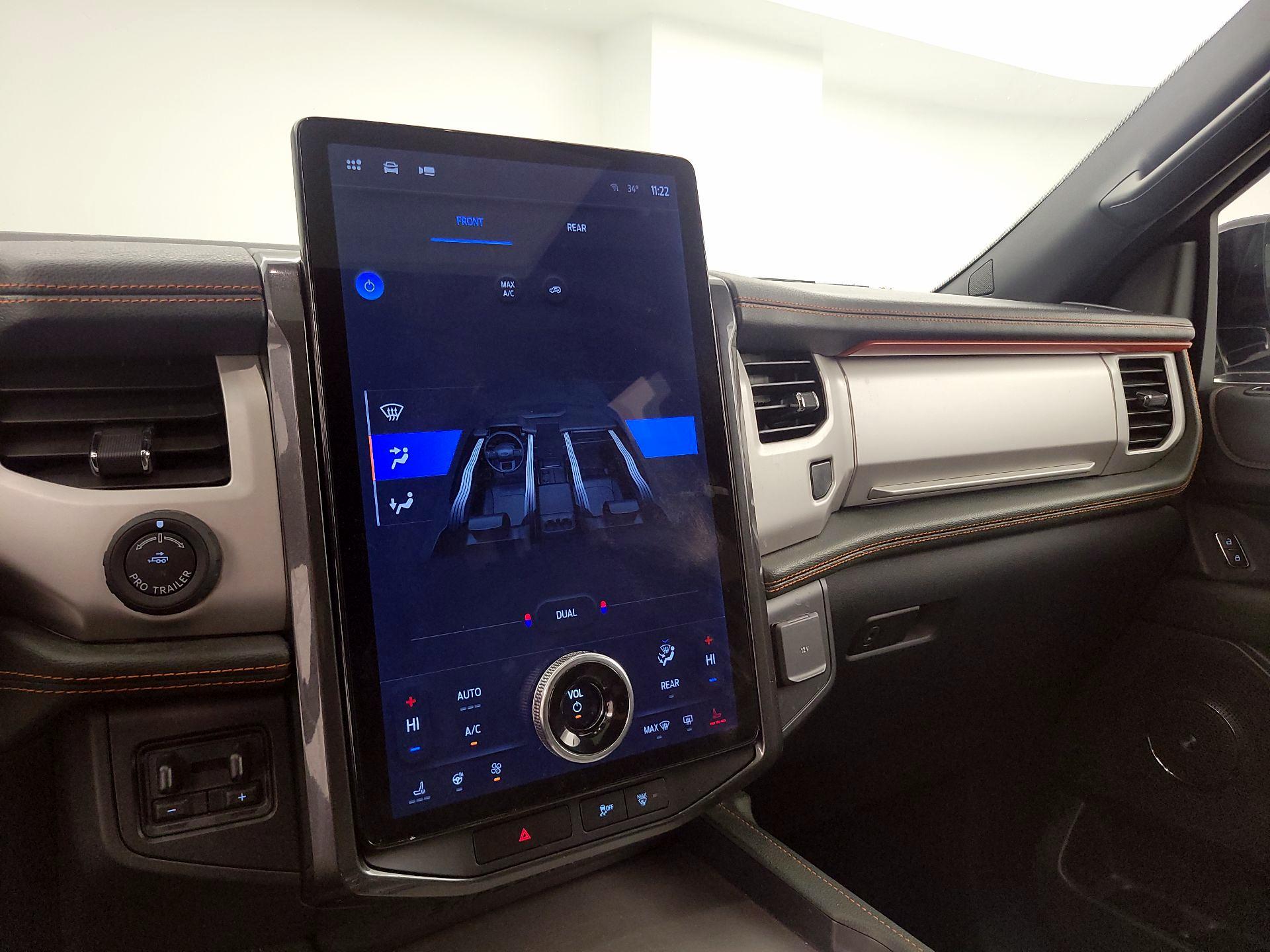 Thumbnail: 2022 Ford Expedition - 17