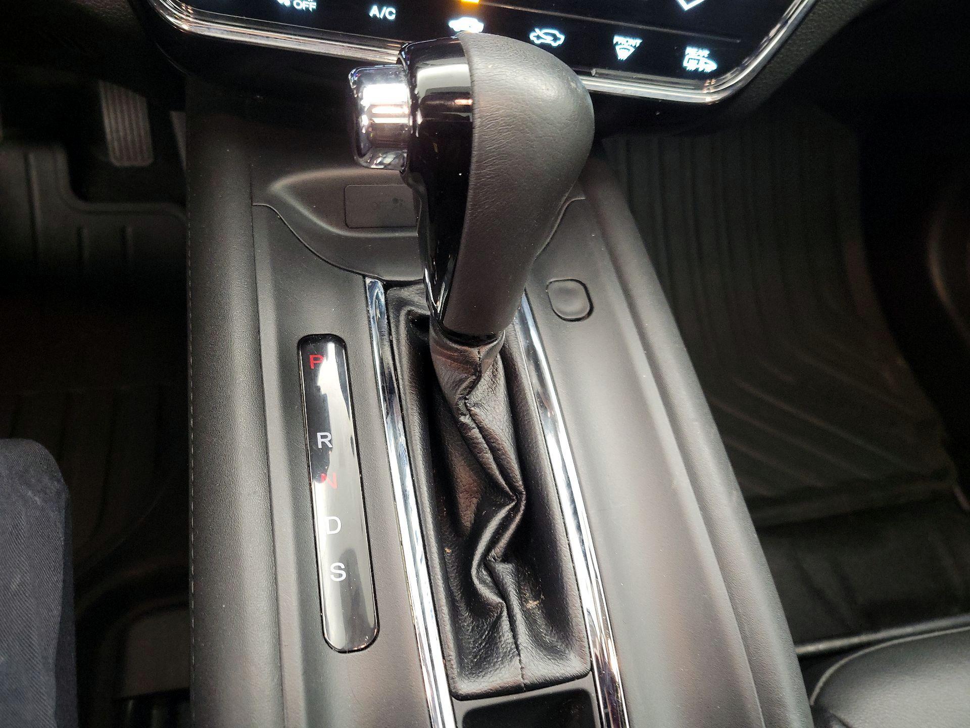 Thumbnail: 2016 Honda HR-V - 17