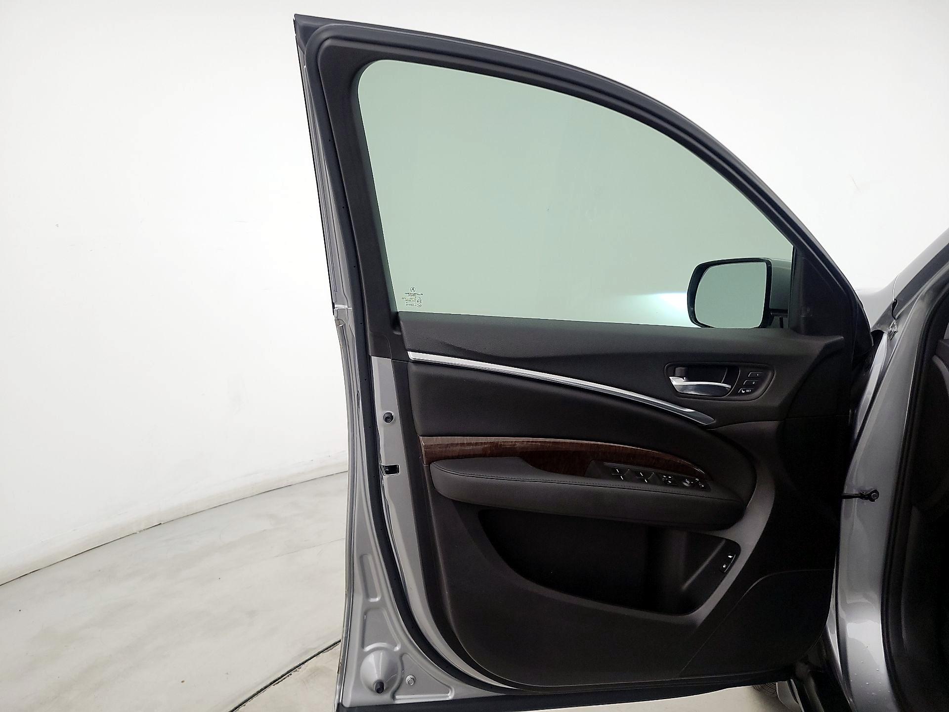 Thumbnail: 2018 Acura MDX - 12