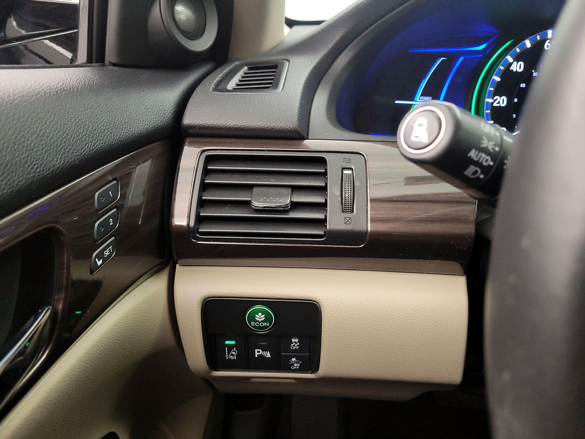 Thumbnail: 2017 Honda Accord - 13