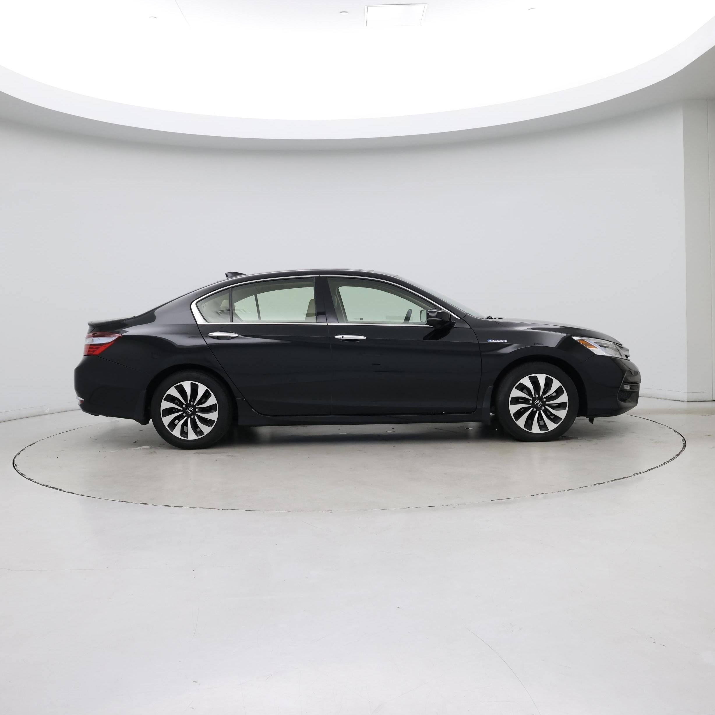 Thumbnail: 2017 Honda Accord - 7