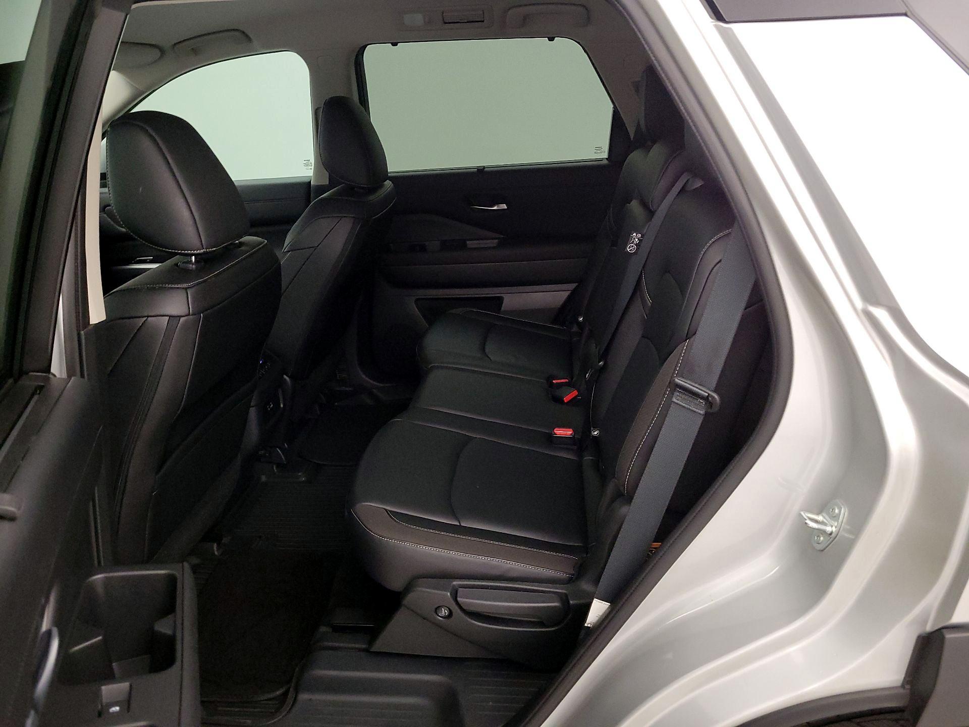 Thumbnail: 2025 Nissan Pathfinder - 19