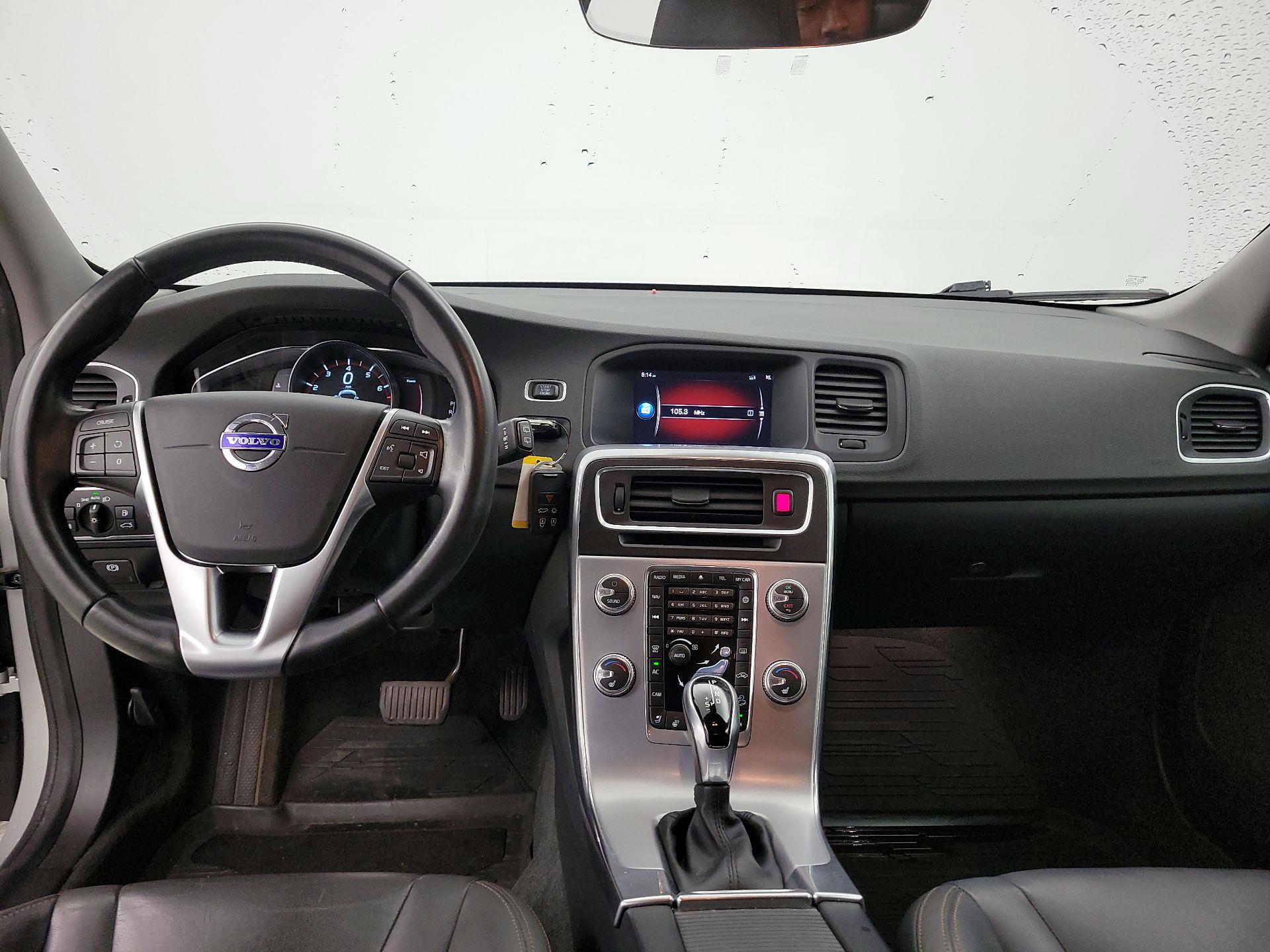 Thumbnail: 2018 Volvo S60 - 9