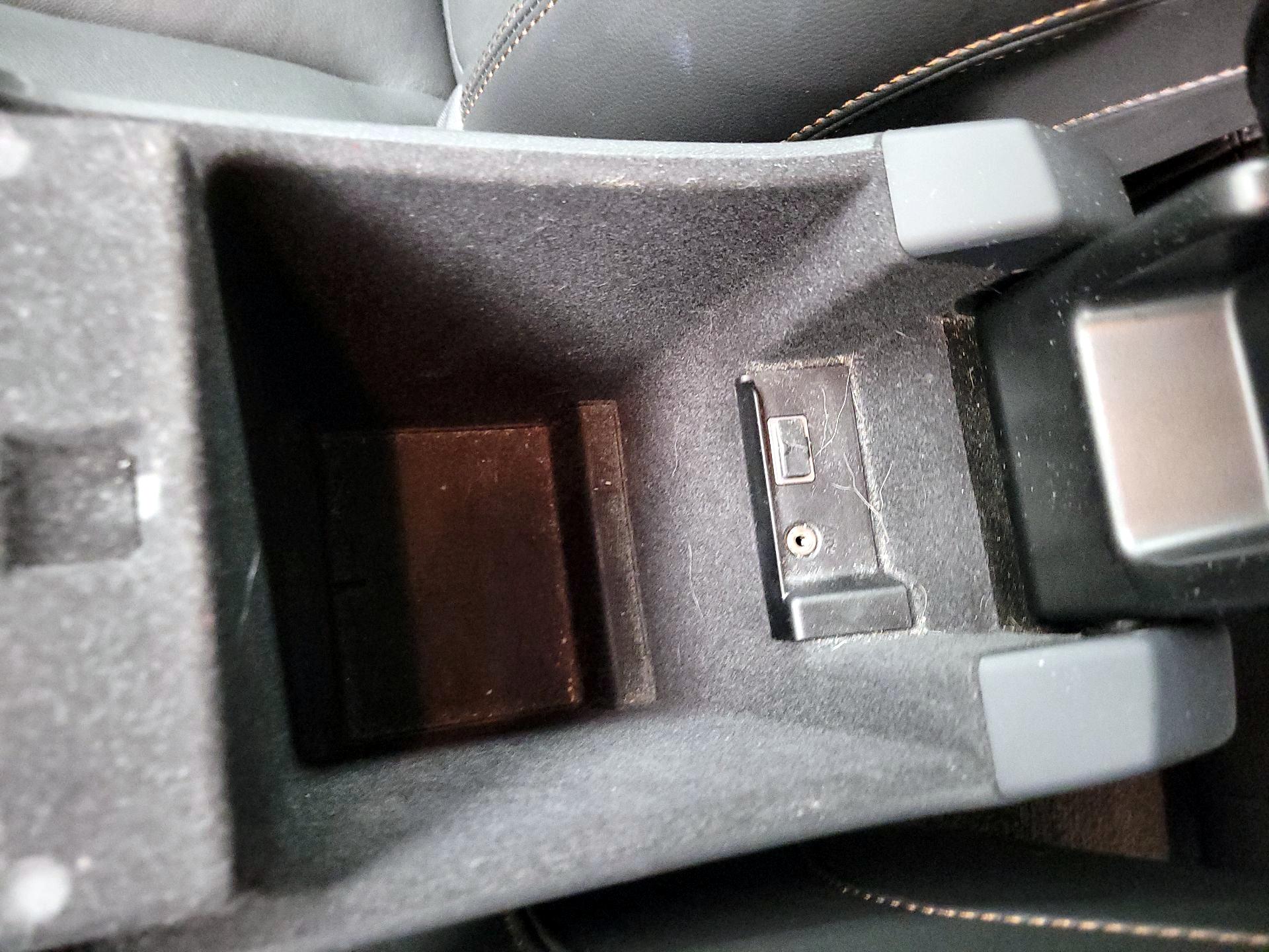 Thumbnail: 2018 Volvo S60 - 18