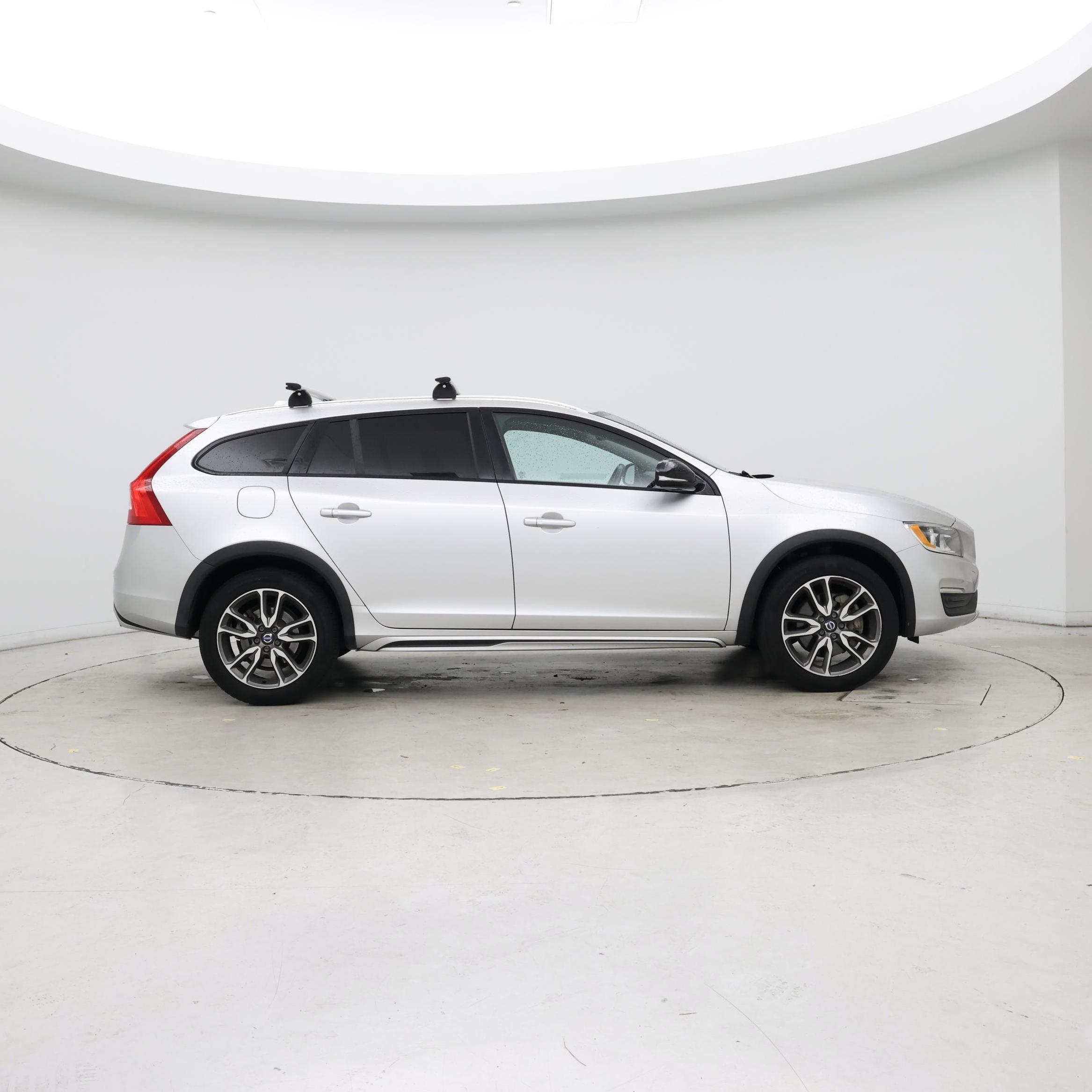 Thumbnail: 2018 Volvo S60 - 7