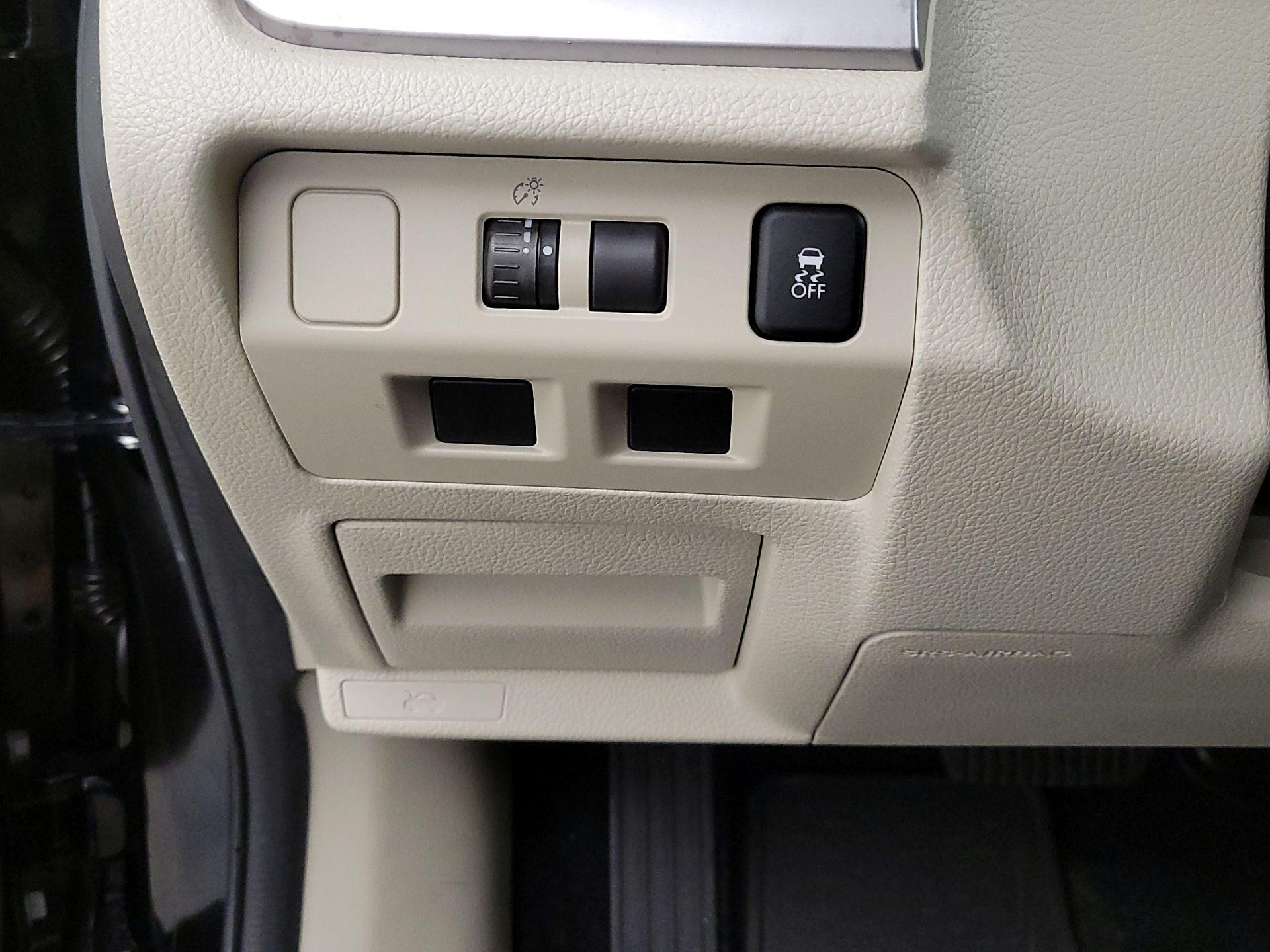 Thumbnail: 2014 Subaru XV Crosstrek - 13