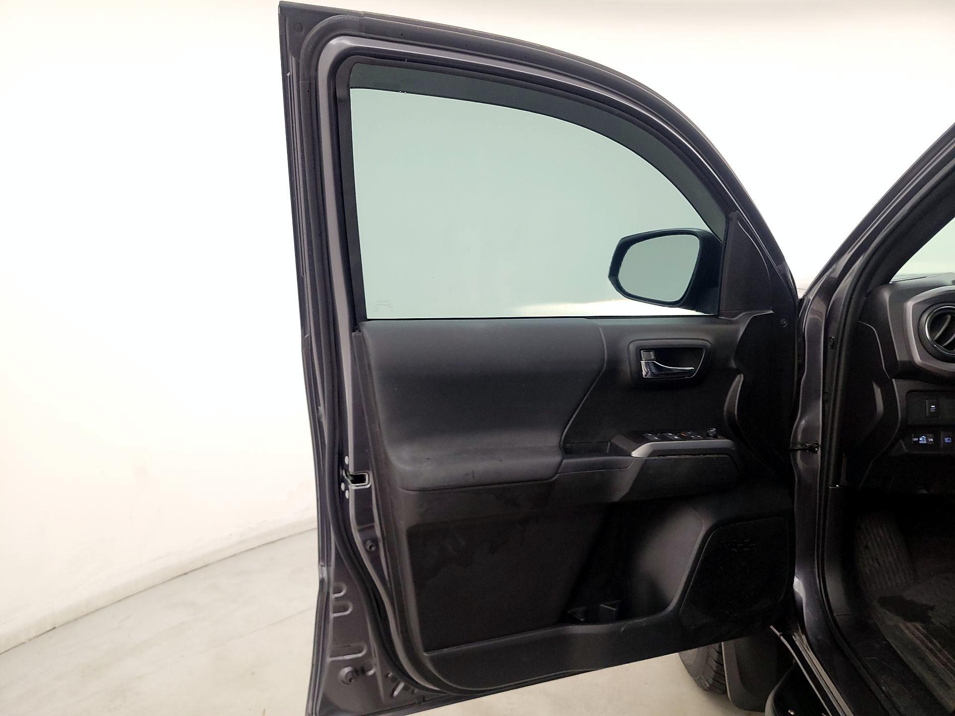 Thumbnail: 2023 Toyota Tacoma - 12