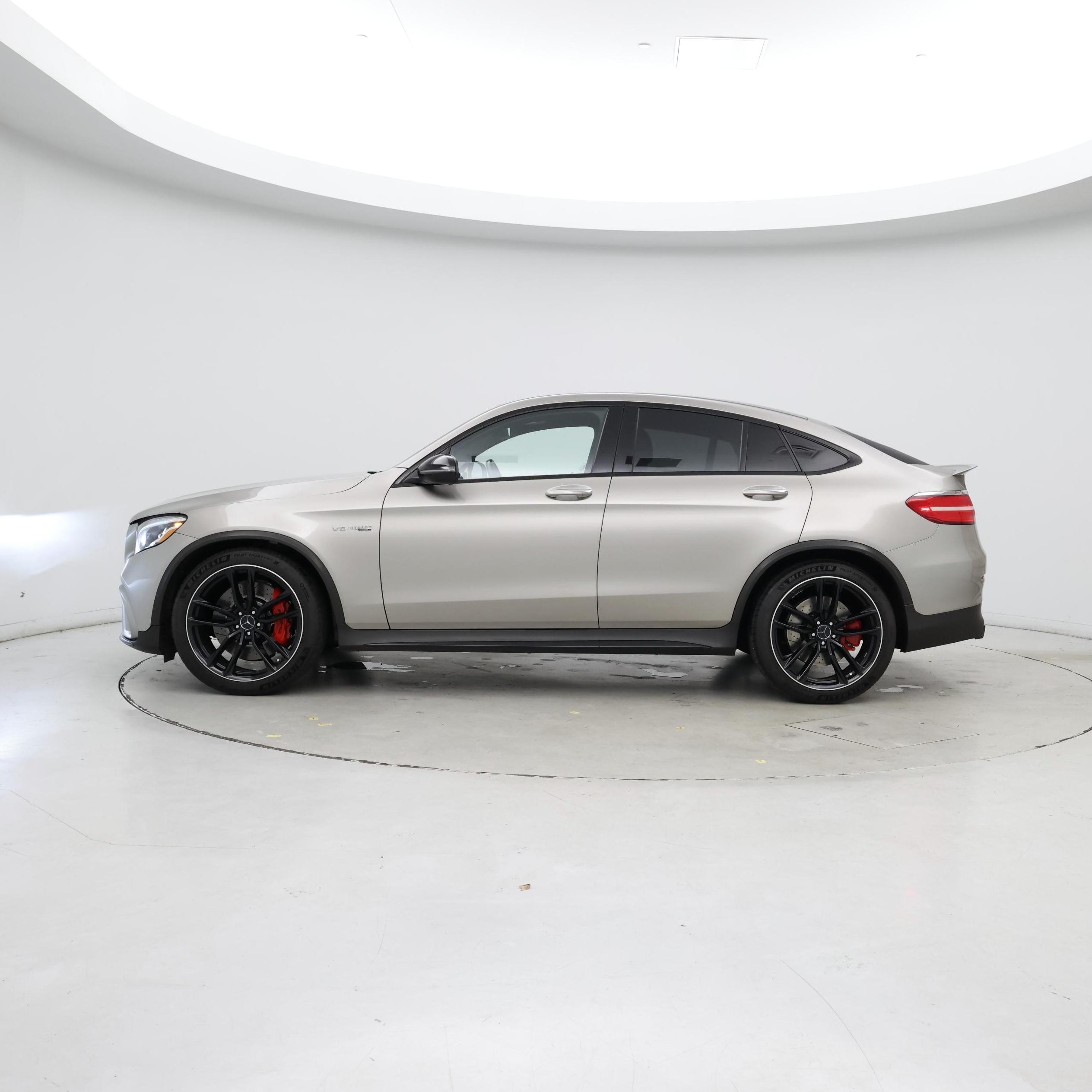 Thumbnail: 2019 Mercedes-Benz GL-Class - 3