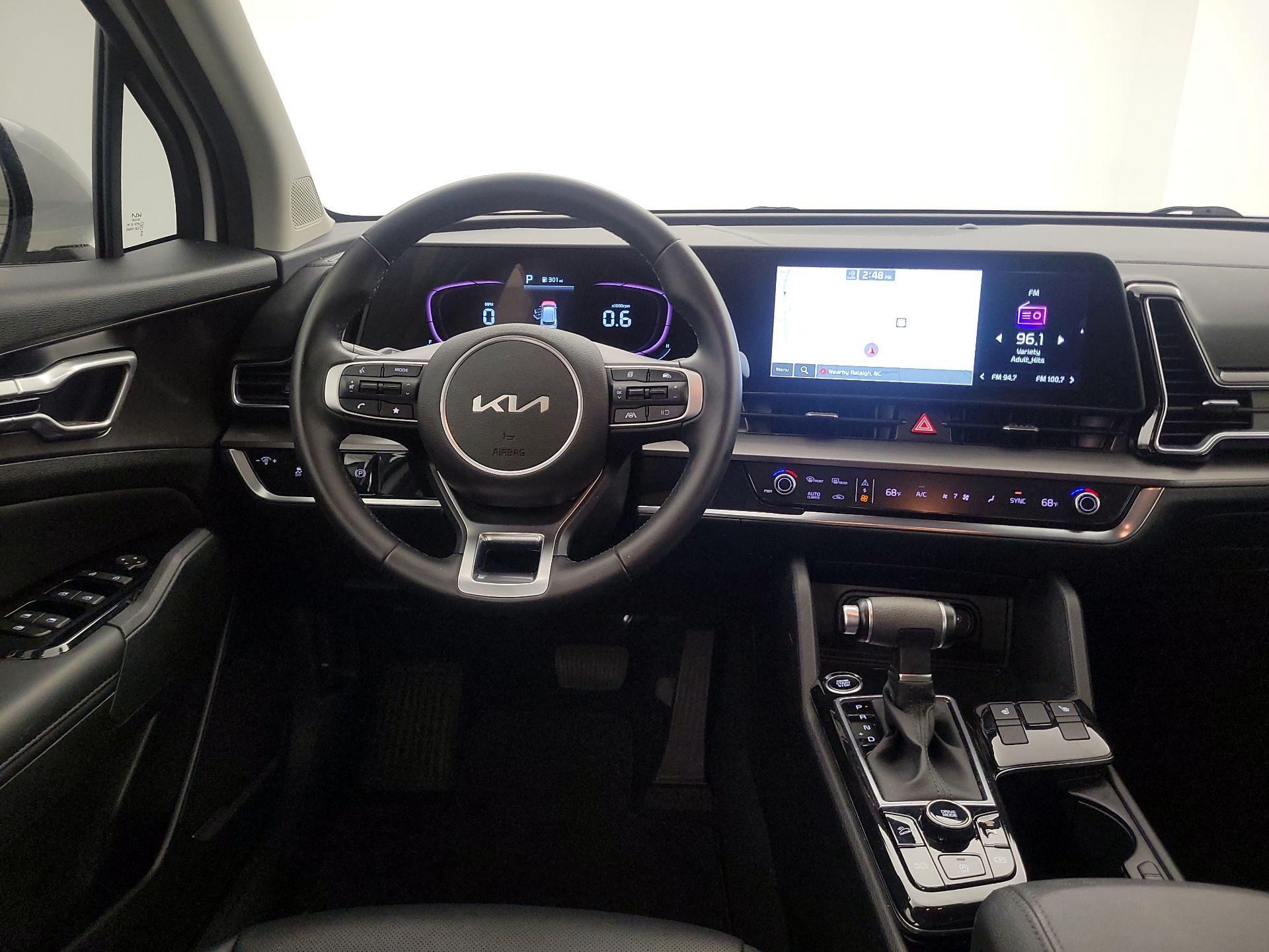 Thumbnail: 2023 Kia Sportage - 10