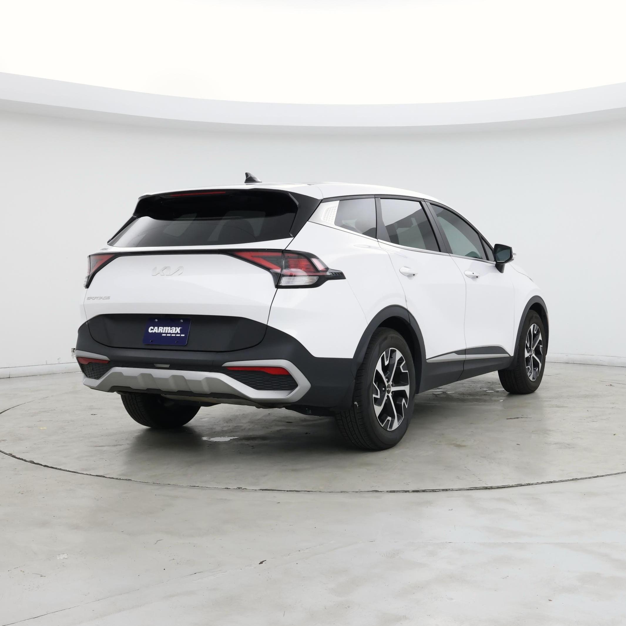 Thumbnail: 2023 Kia Sportage - 8