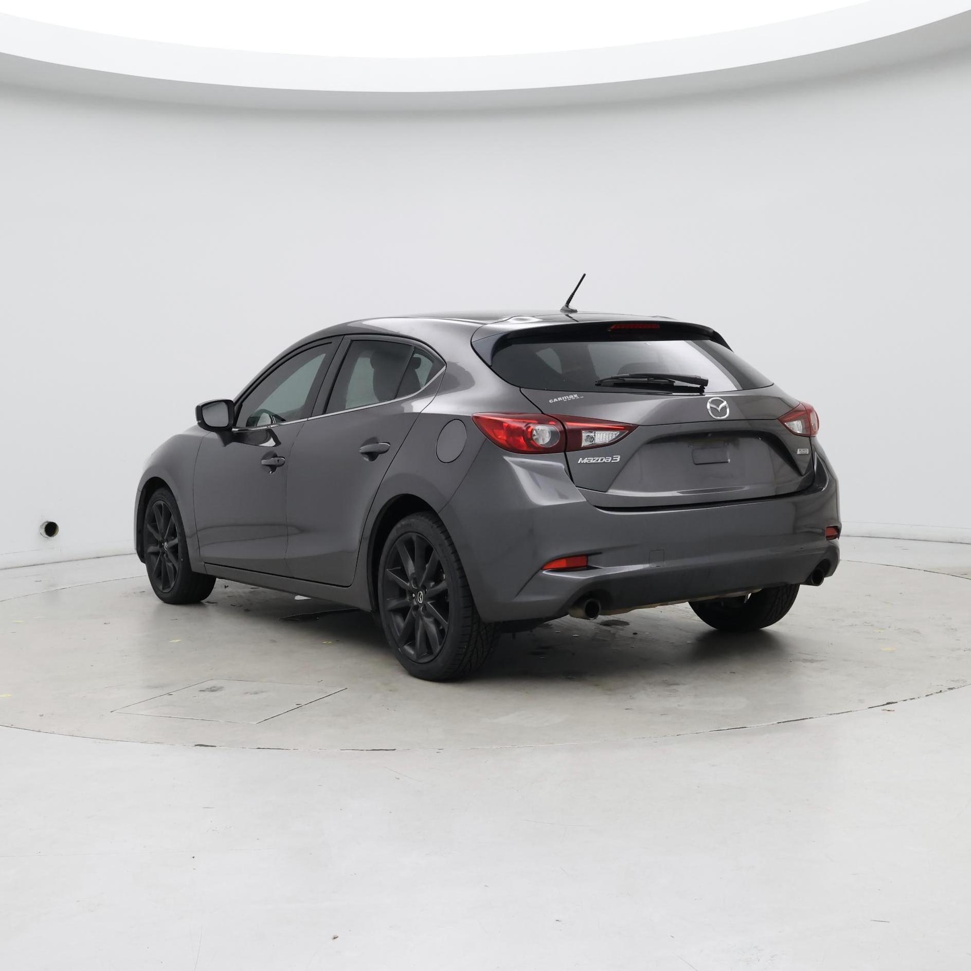 Thumbnail: 2018 Mazda Mazda3 - 2