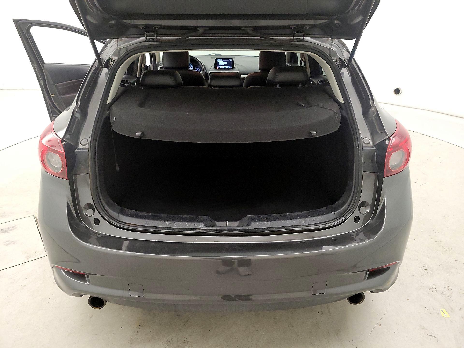 Thumbnail: 2018 Mazda Mazda3 - 19