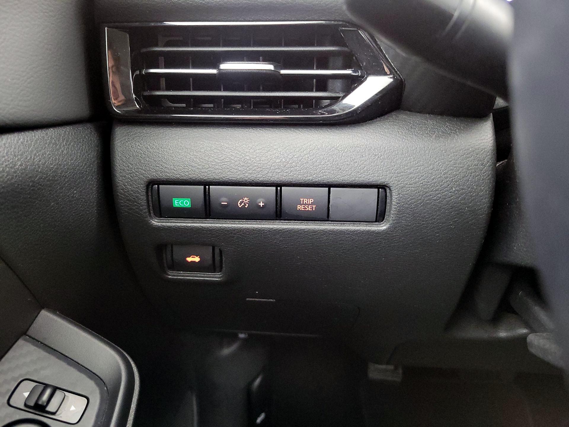 Thumbnail: 2020 Nissan Sentra - 13