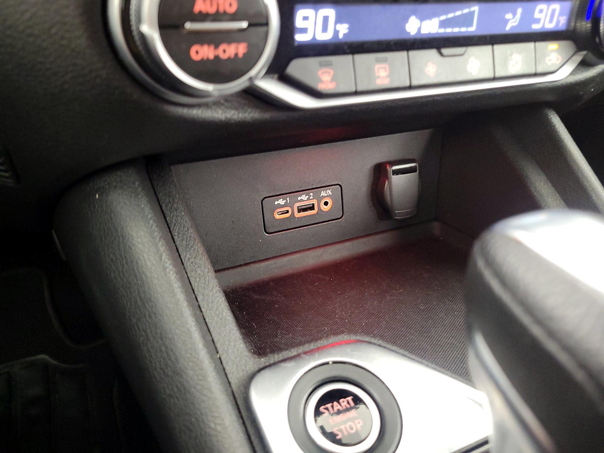 Thumbnail: 2020 Nissan Sentra - 18