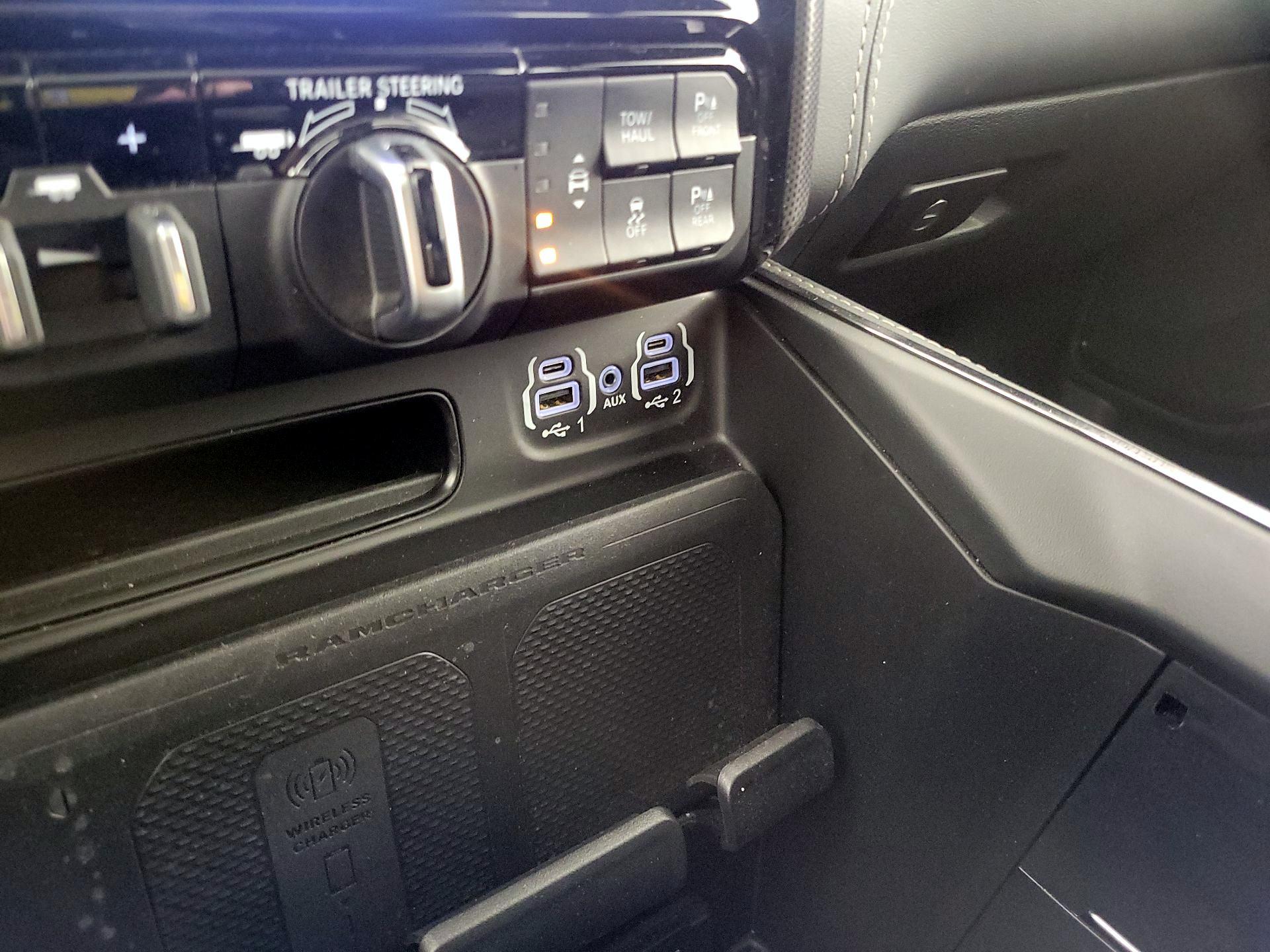 Thumbnail: 2024 RAM 1500 - 19